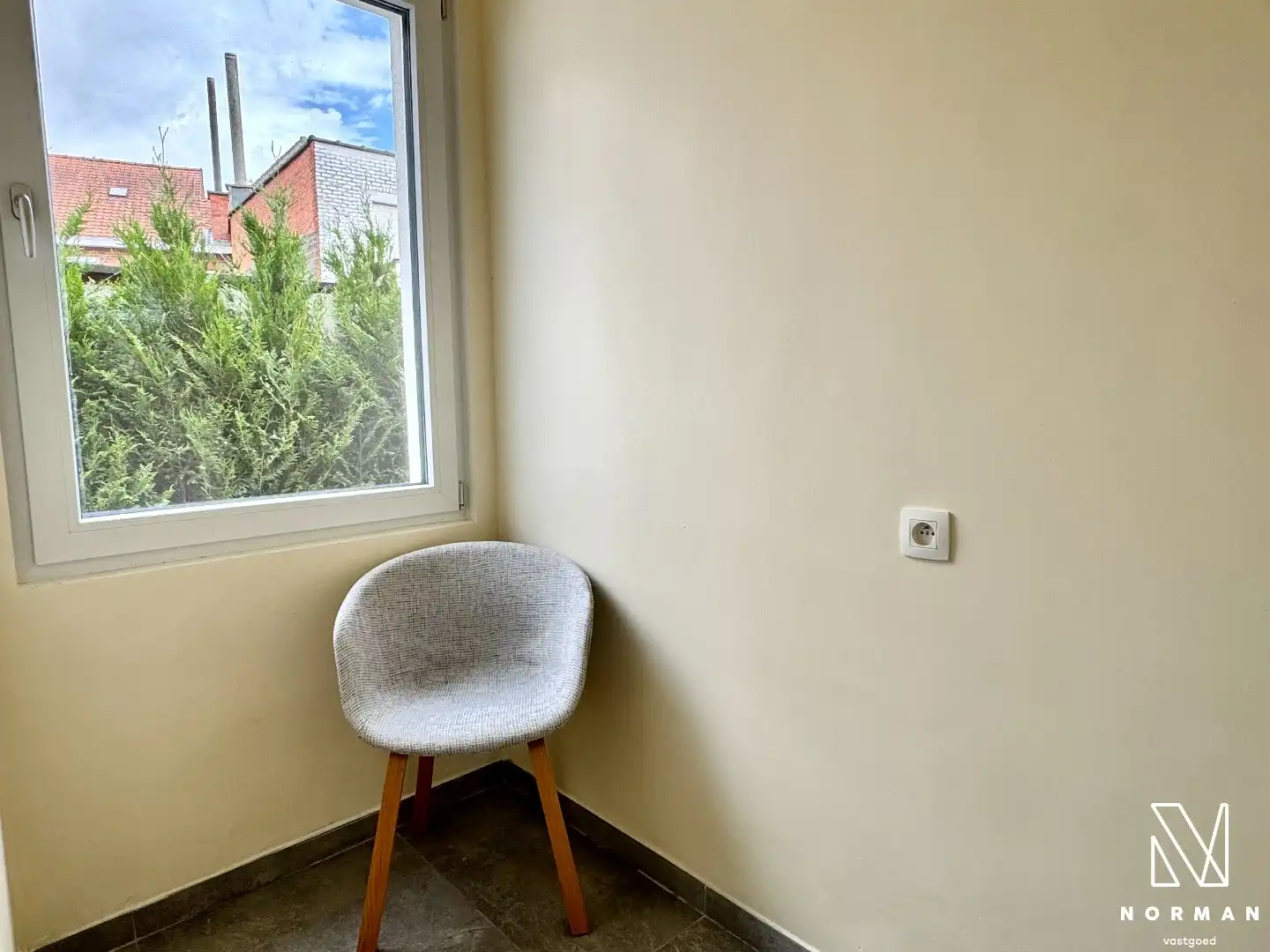 Grote woning met 4kamers, 2 badkamers,... foto 27