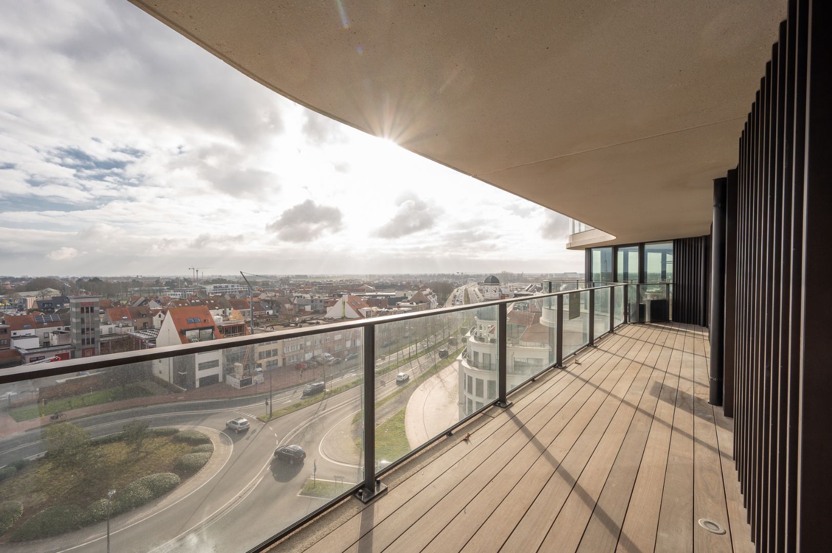 Ruim instapklaar appartement in residentie "The Tower" foto {{pictureIndex}}