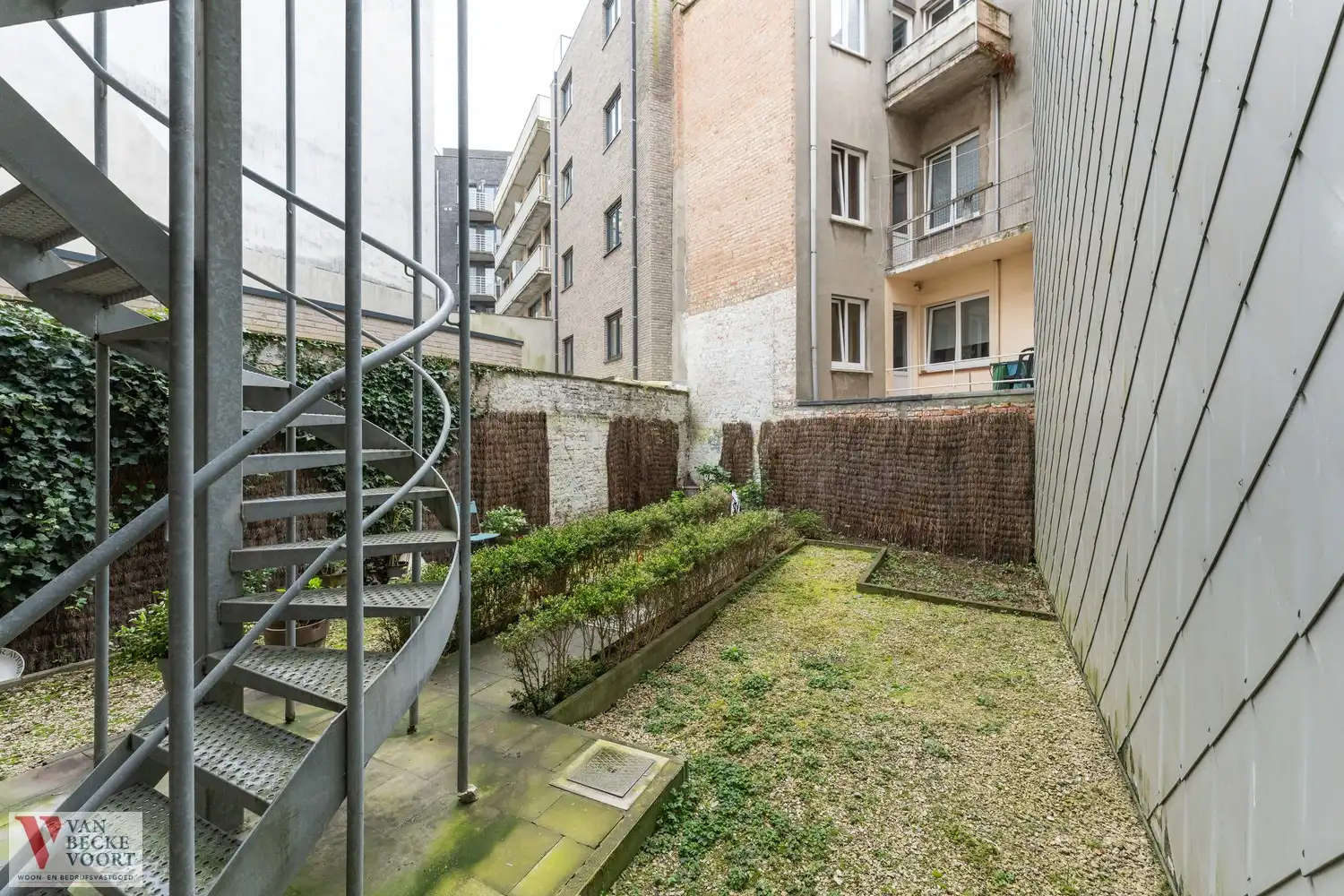 Hedendaags appartement met 2  terrassen foto 5