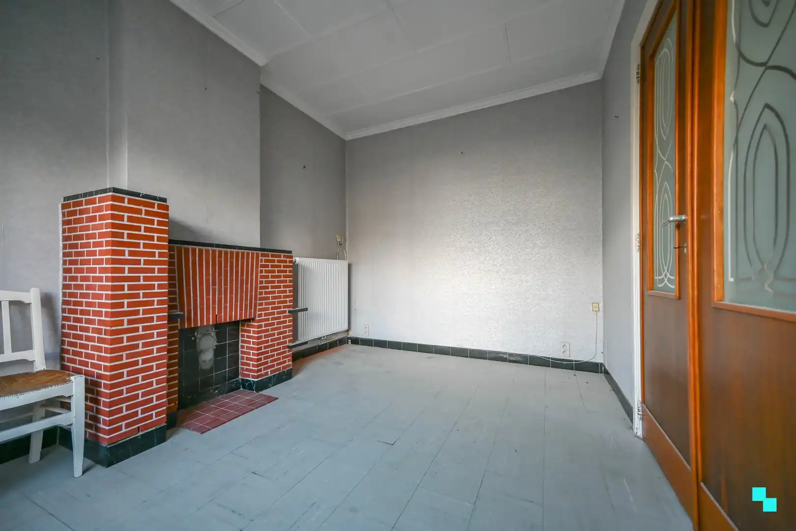 Verder op te frissen woning nabij centrum Izegem foto 3