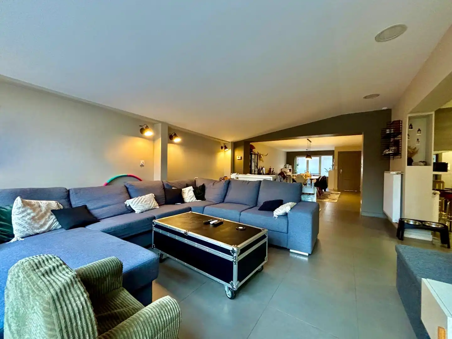 ENERGIEZUINIGE RUIME WONING OP 375M² MET 3 SLPKS, 2 BADKAMERS, GARAGE EN TUIN foto 4