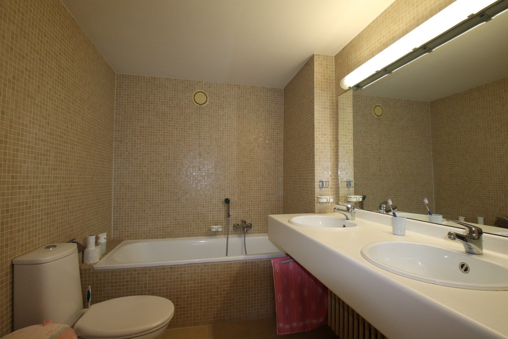 appartement aan het Rubensplein met 3 slaapkamers - garage mogelijk foto 11