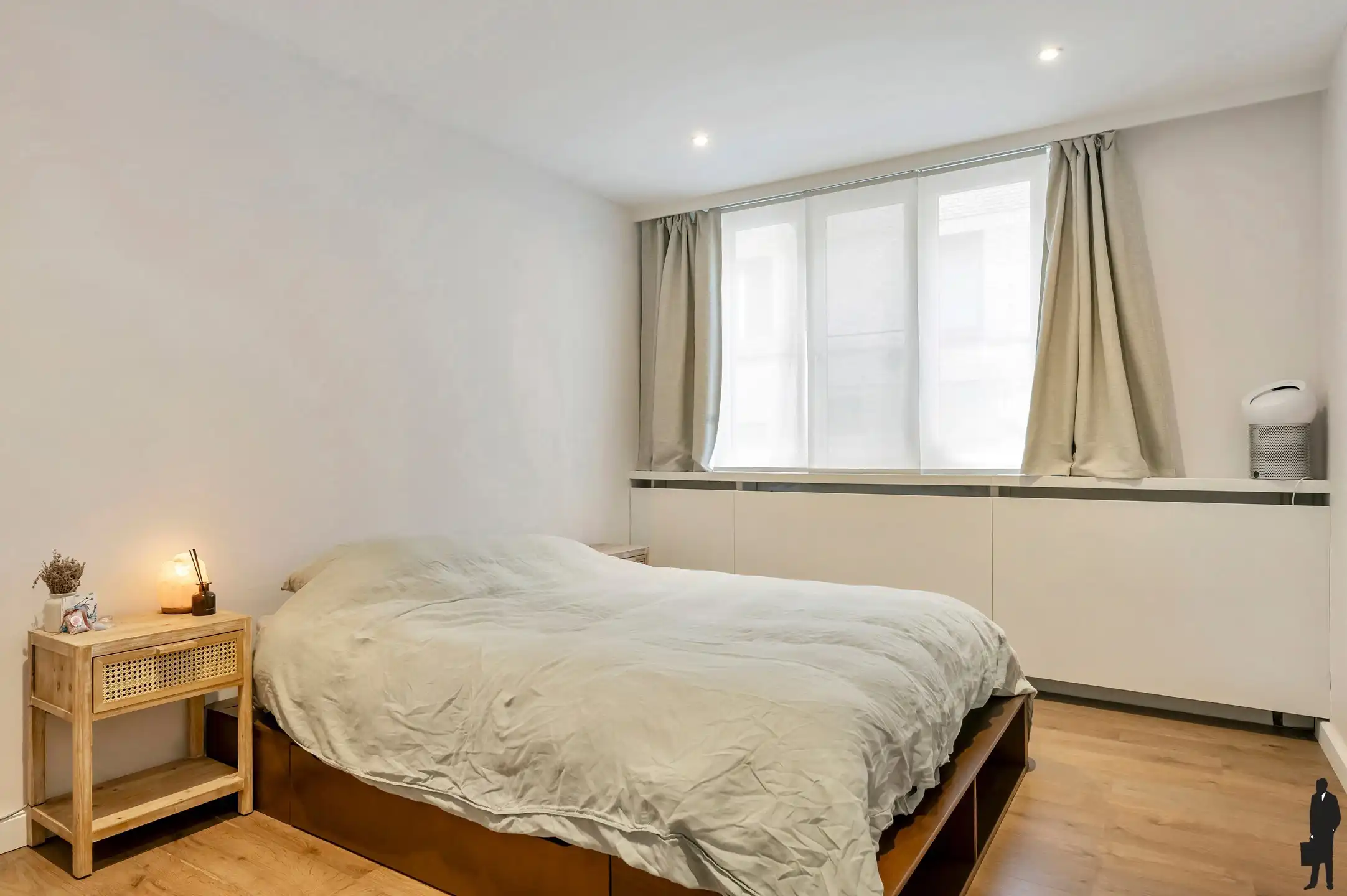 Instapklaar ruim gelijkvloers appartement in hartje Zurenborg foto 9