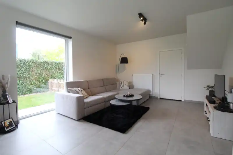 Prachtige halfopen woning in Handzame foto 2