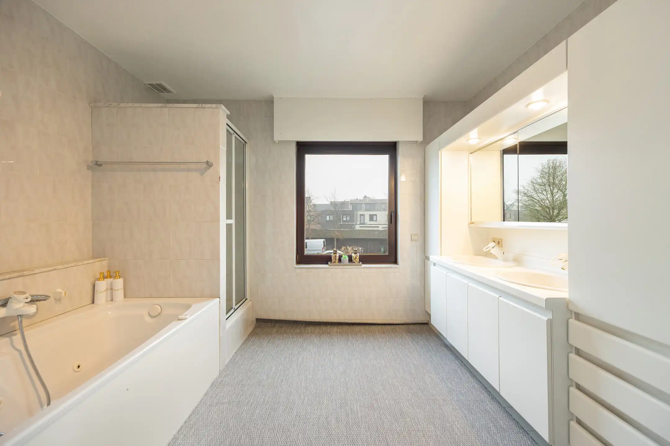 Ruime woning met 4-5 slpks en grote bureauruimte te Turnhout foto 25