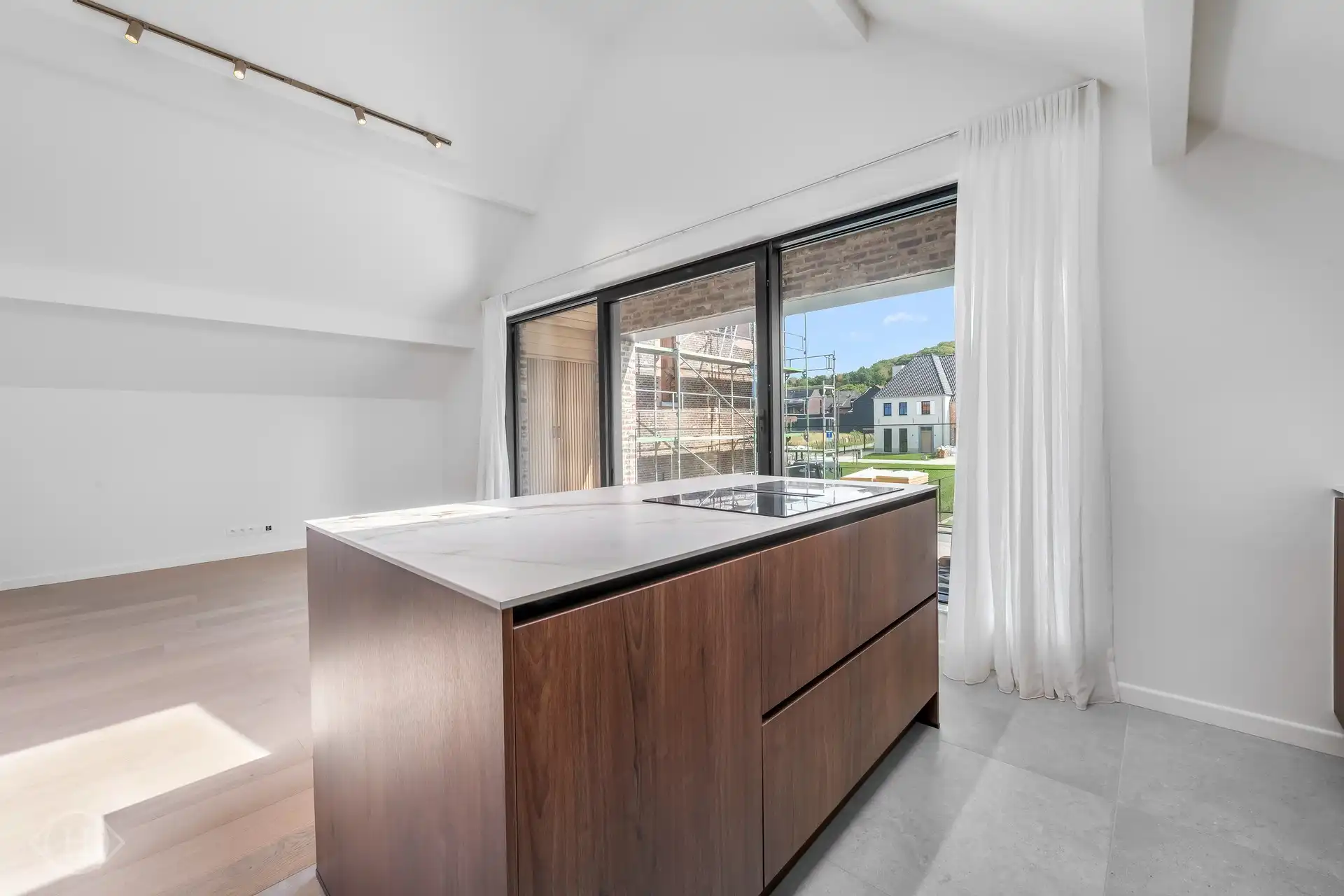 Luxe 3-slaapkamerappartement met ruim terras foto 5