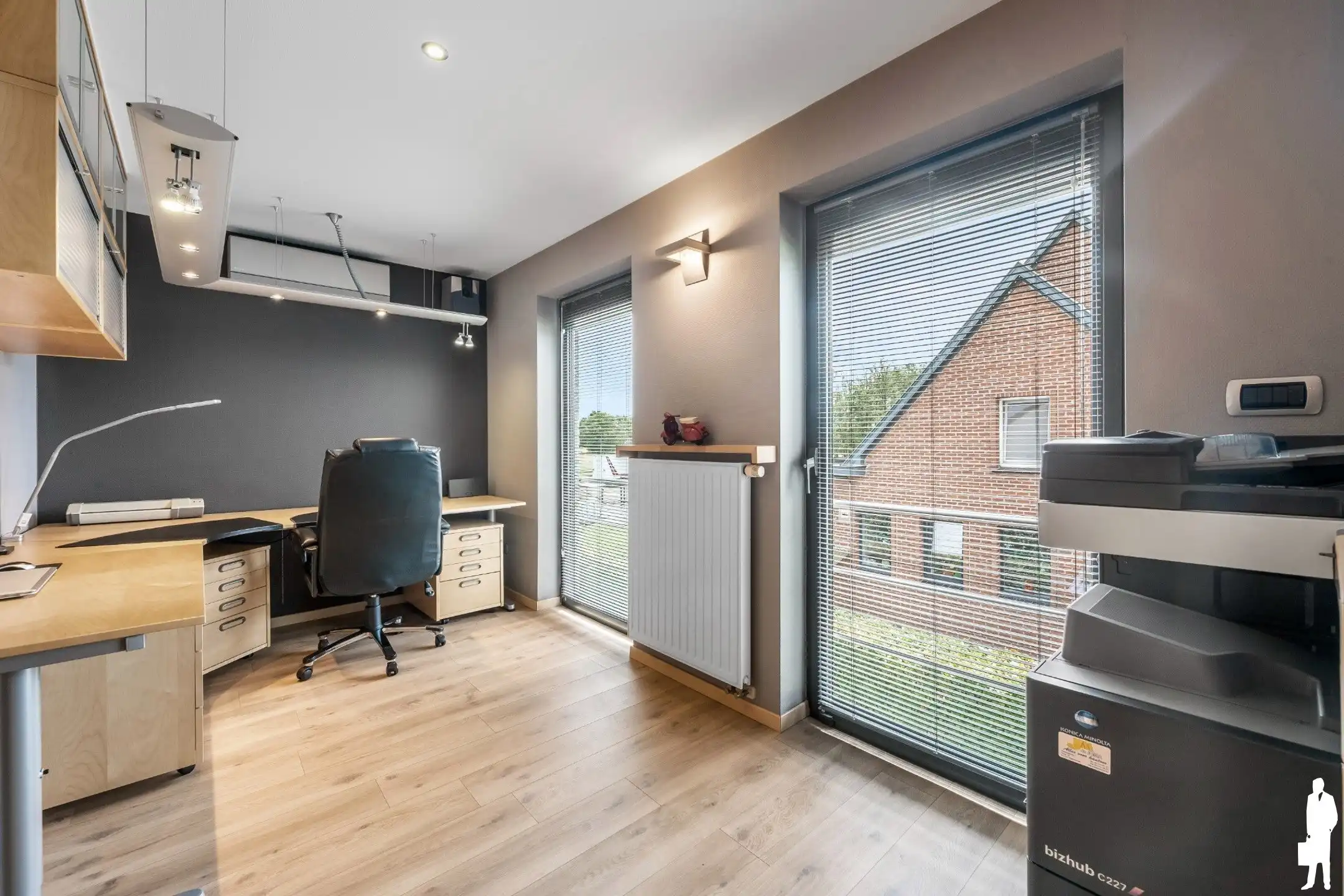 Prachtige woning met 5 slaapkamers, 2 badkamers en bijgebouw foto 19