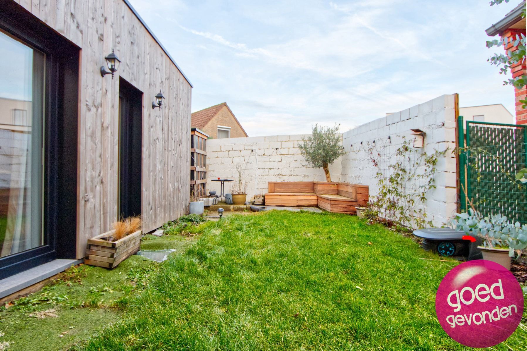 HOB - GERENOVEERD - 3 SLK - 2 BDK - TUIN - TERRAS - PARKING foto 14