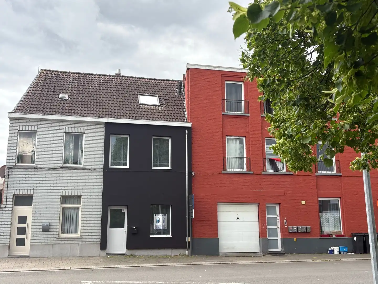 Instapklare stadswoning te Aalst foto {{pictureIndex}}
