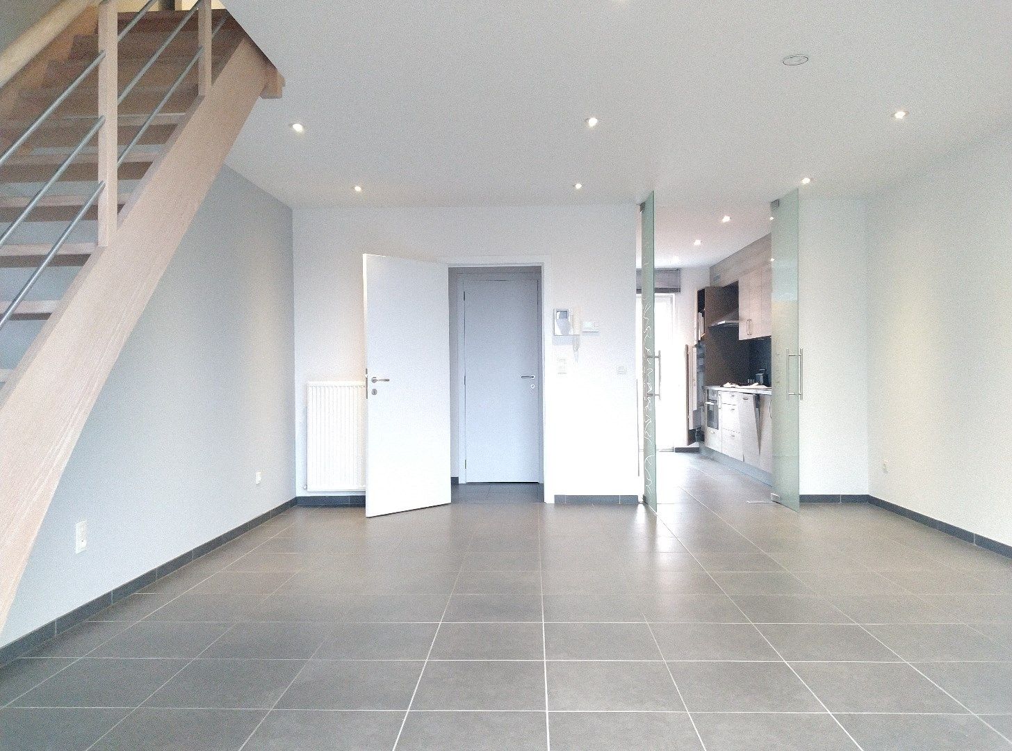 recent duplex-appartement met ondergrondse autostaanplaats en kelderberging foto 2