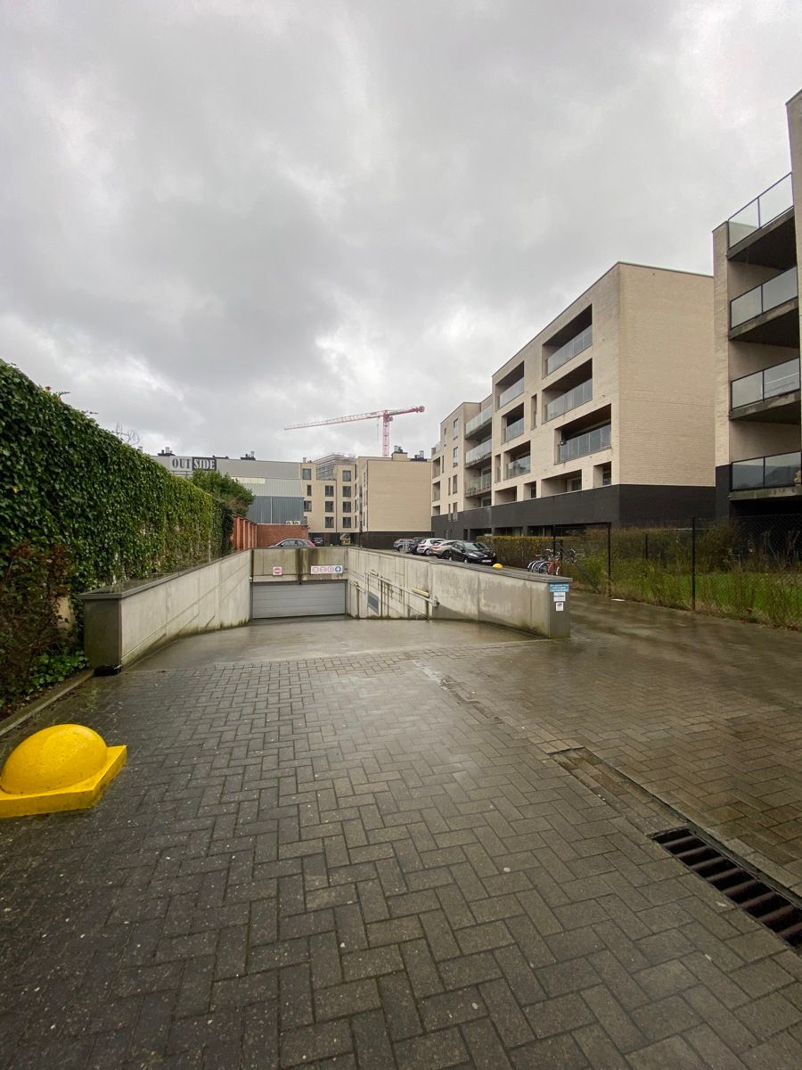 Parkeerplaats te koop Gaston Crommenlaan 30 - 9000 Gent