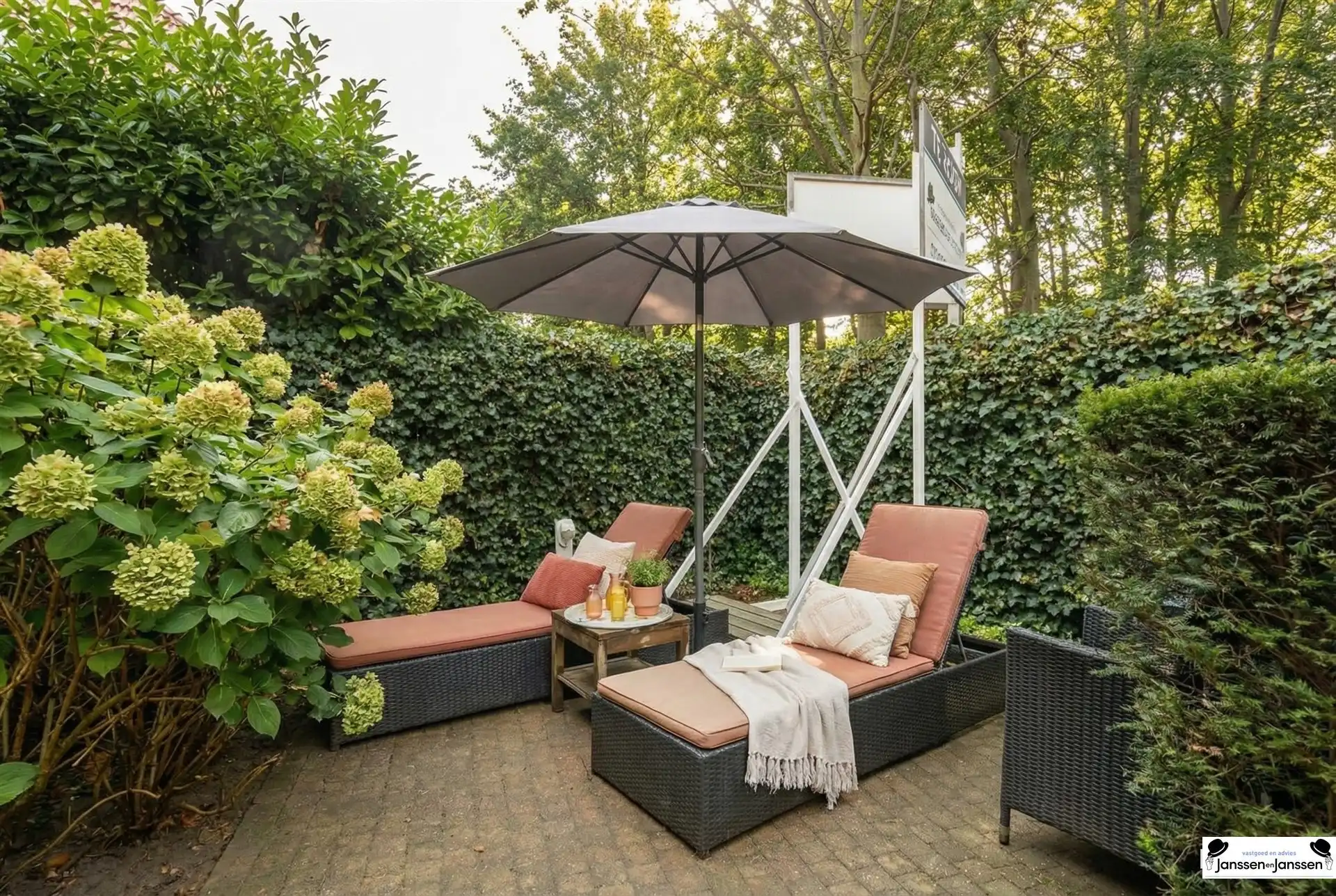 Charmante villa op toplocatie in hartje Ekeren foto 41
