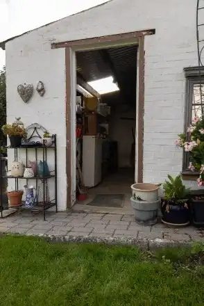 Instapklare woning met tuin in landelijk kader foto 16