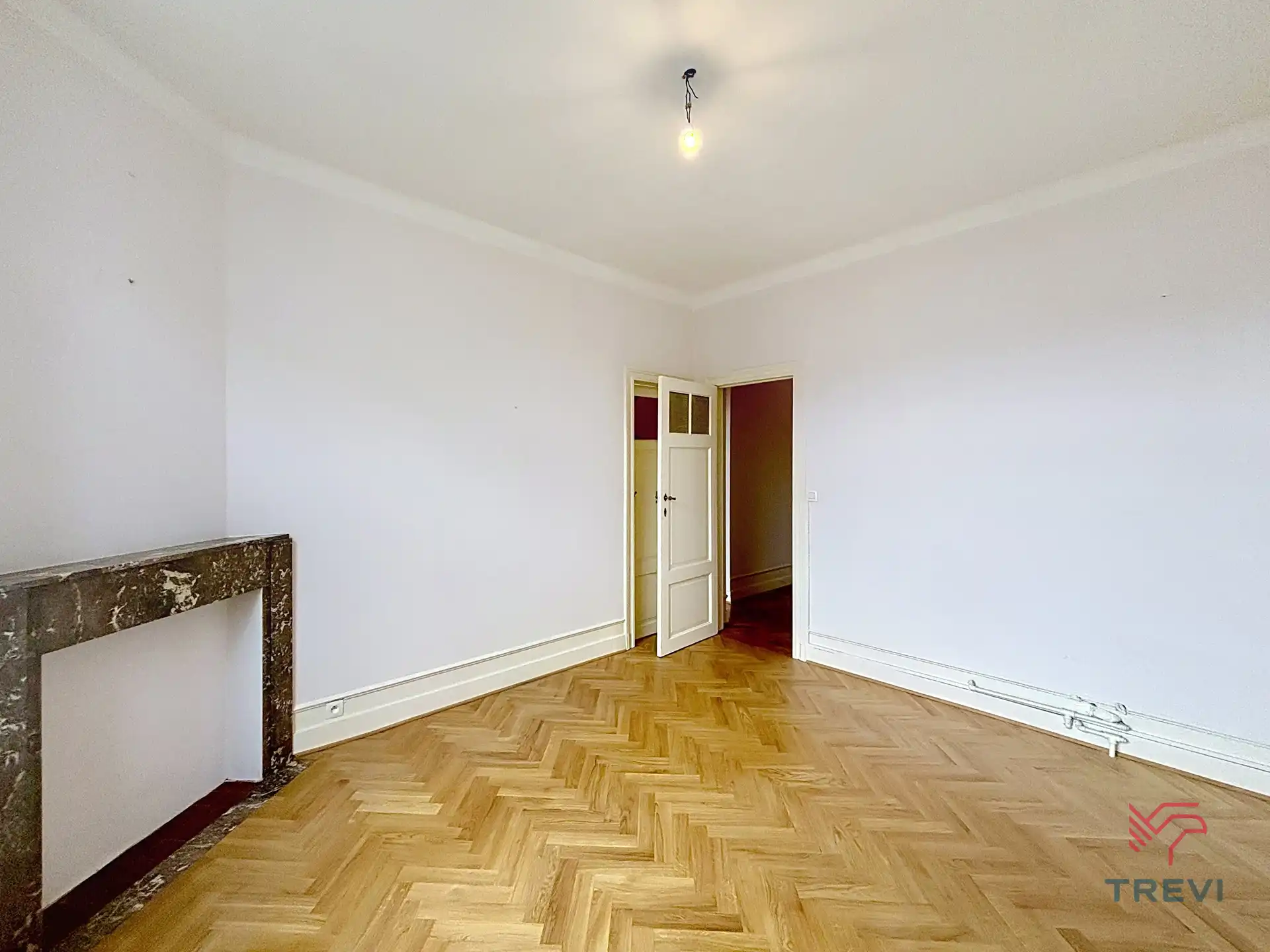 Mooi appartement met 2 slaapkamers + 2 kelders + garagebox  foto 9