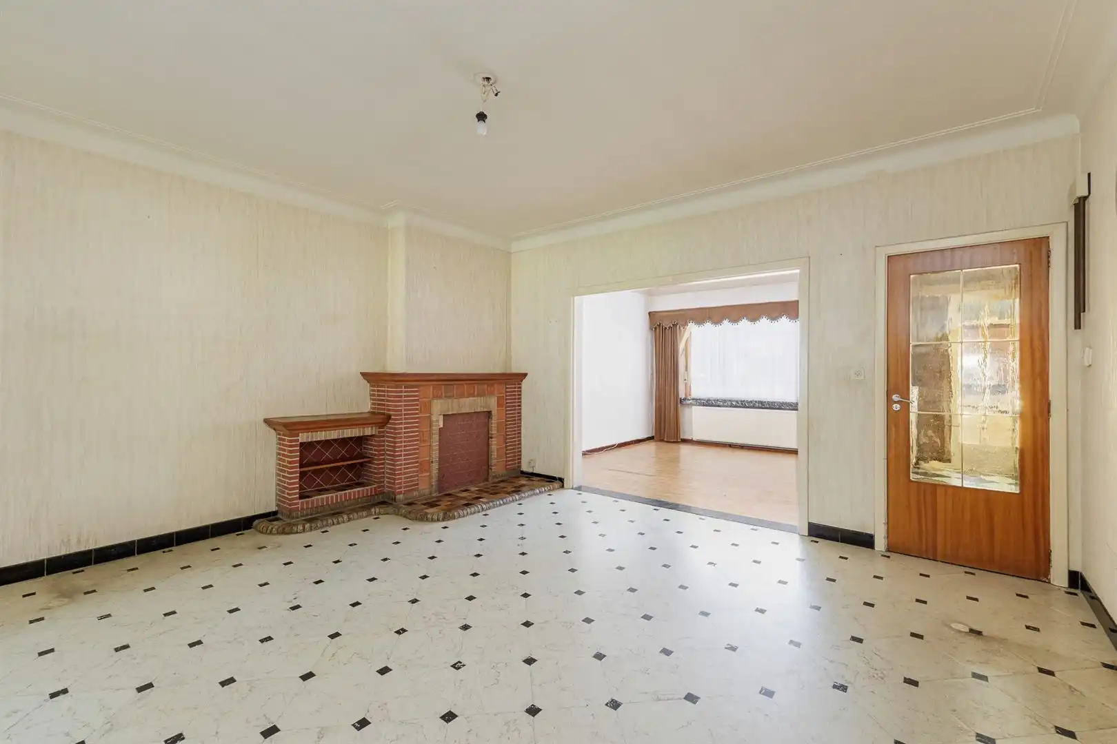 Renovatiewoning met ruime tuin te Lier! foto 4