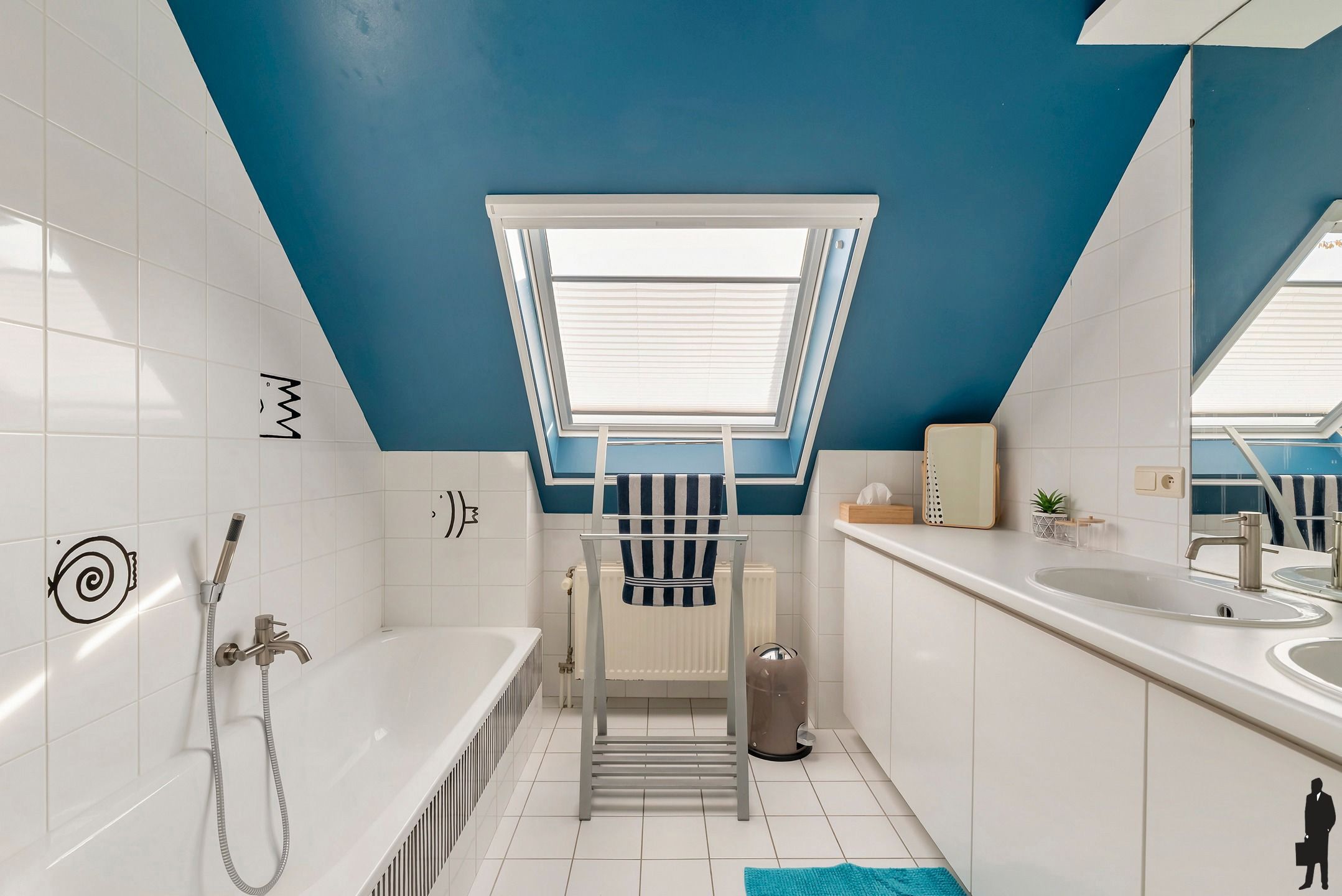 Rustig gelegen en energiezuinige woning met 4 slks op 1.280 m² foto 19