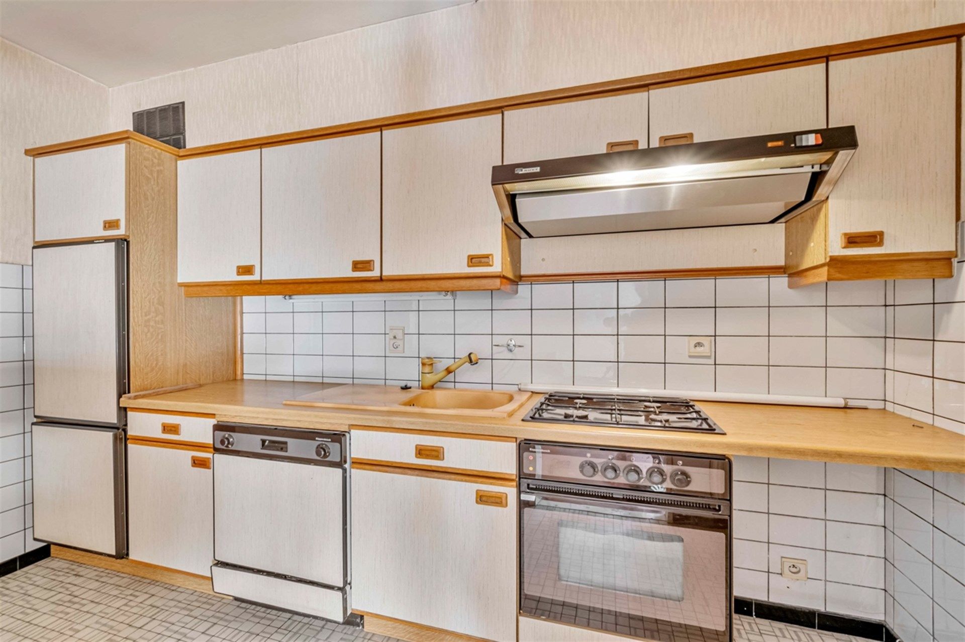 Te renoveren bel-étagewoning met authentieke charme in het centrum van Vilvoorde foto 10