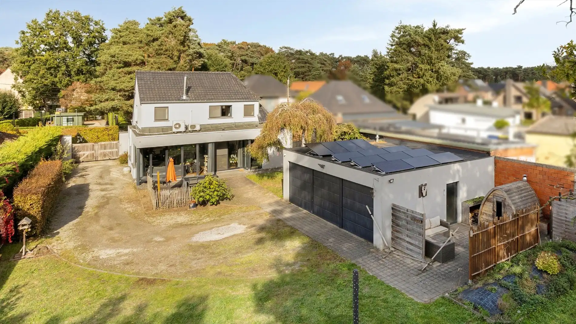 Instapklare ruime woning met 4 kamers, 2 badks & 3 garages nabij centrum Tremelo foto 2