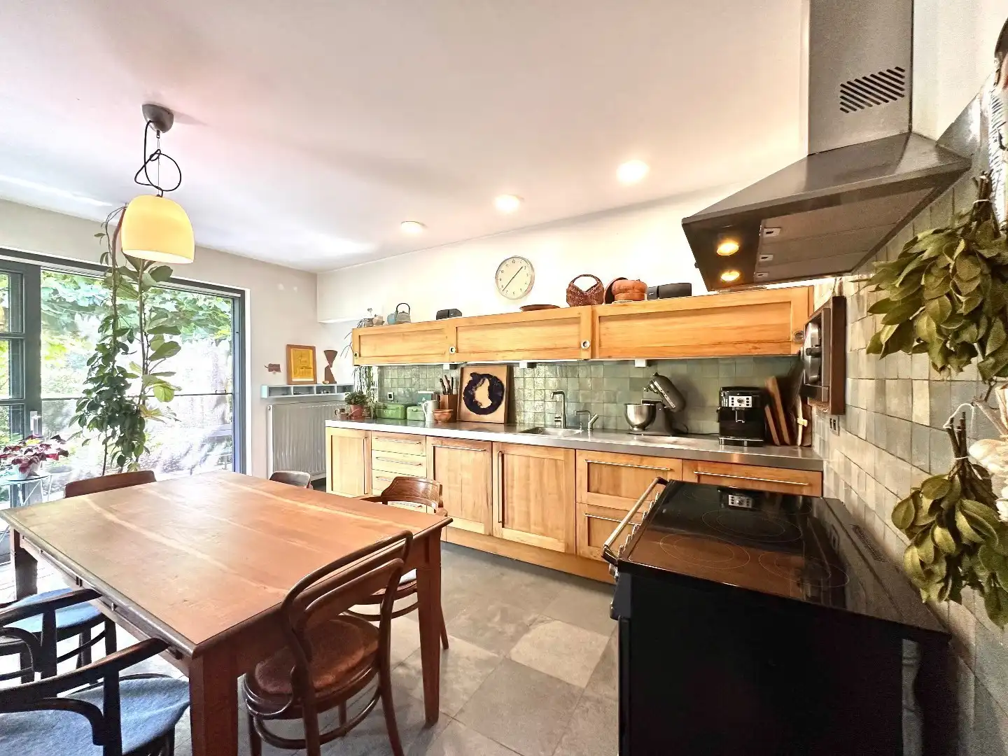 Unieke woning met werkplaats op toplocatie in Tongeren – industrieterrein Overhaam foto 21