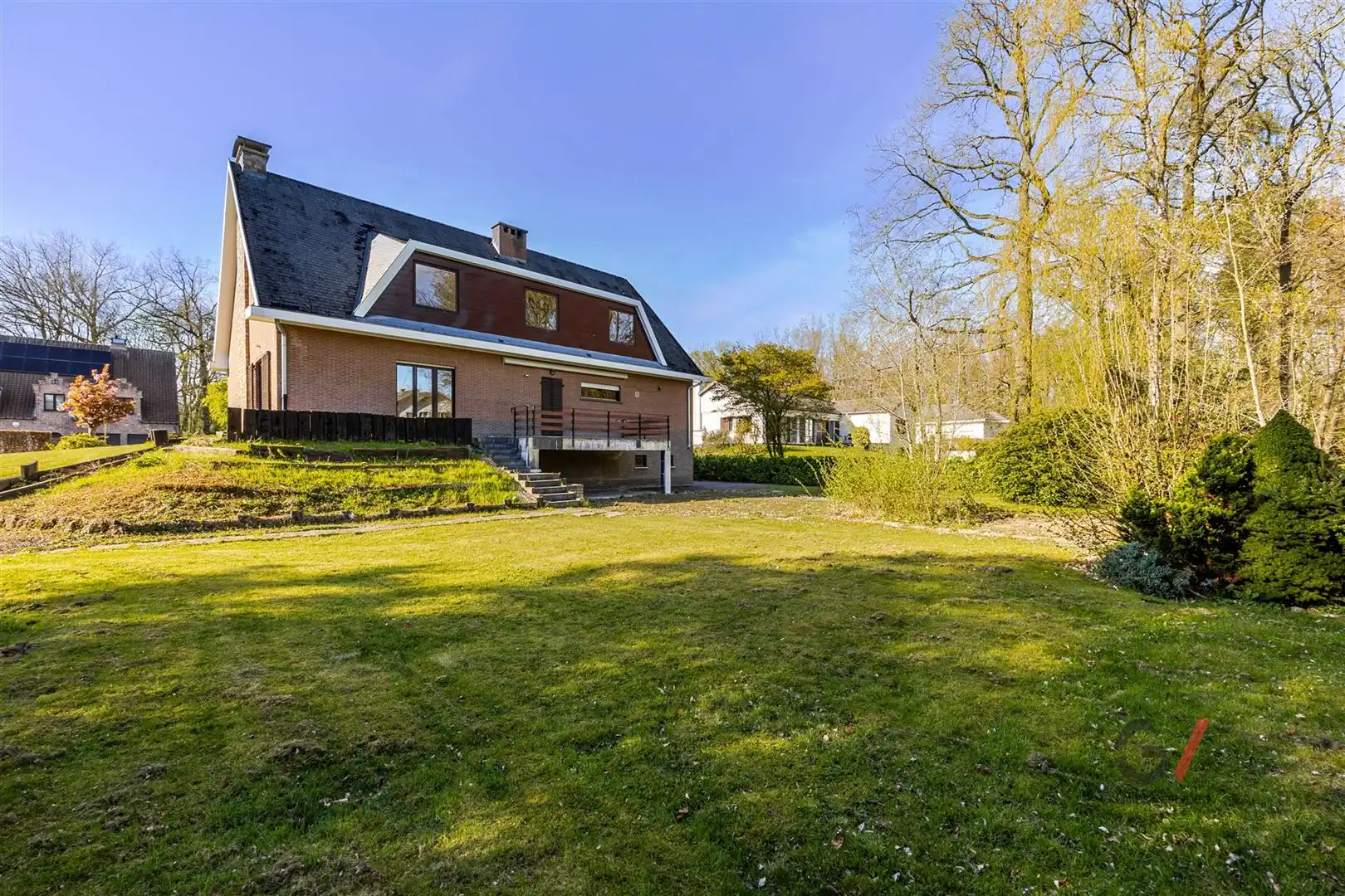 Woning met veel potentieel en karakter foto 25