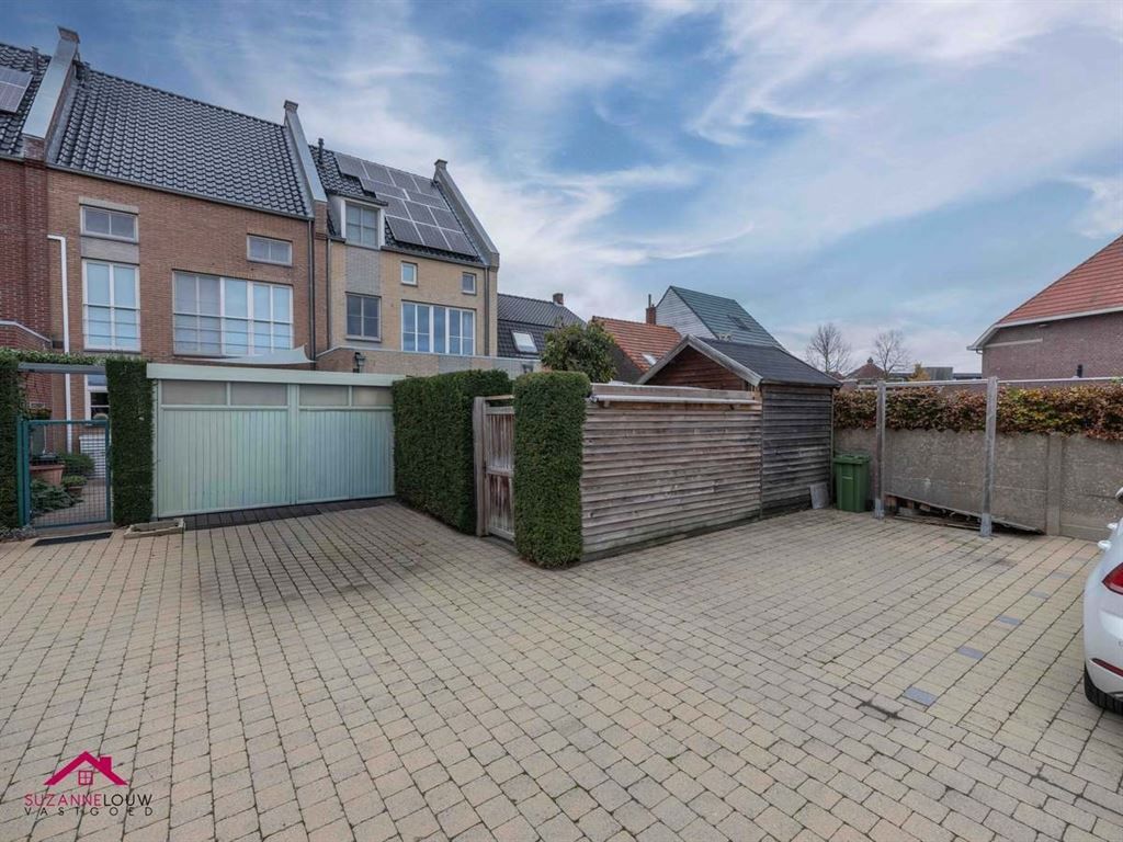 Instapklare ééngezinswoning in gesloten bebouwing foto 4