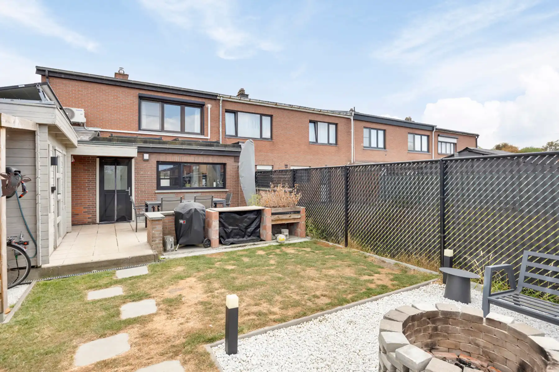 Energiezuinige woning in rustige doodlopende straat foto 27