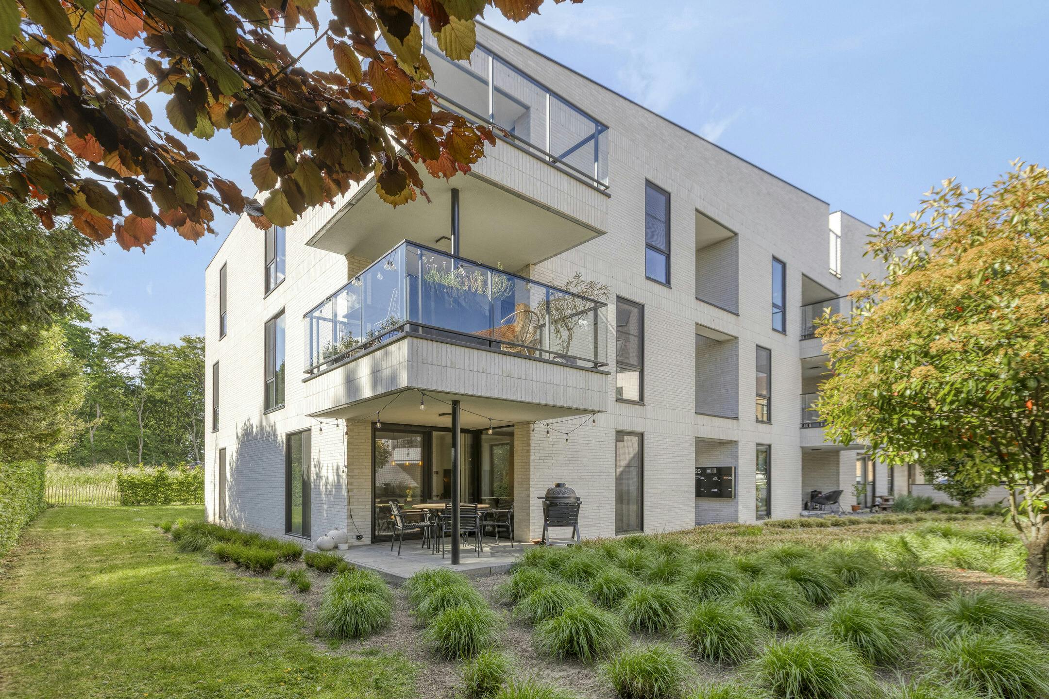 Lichtrijk & Luxueus gelijkvoersappartement in Genk foto {{pictureIndex}}