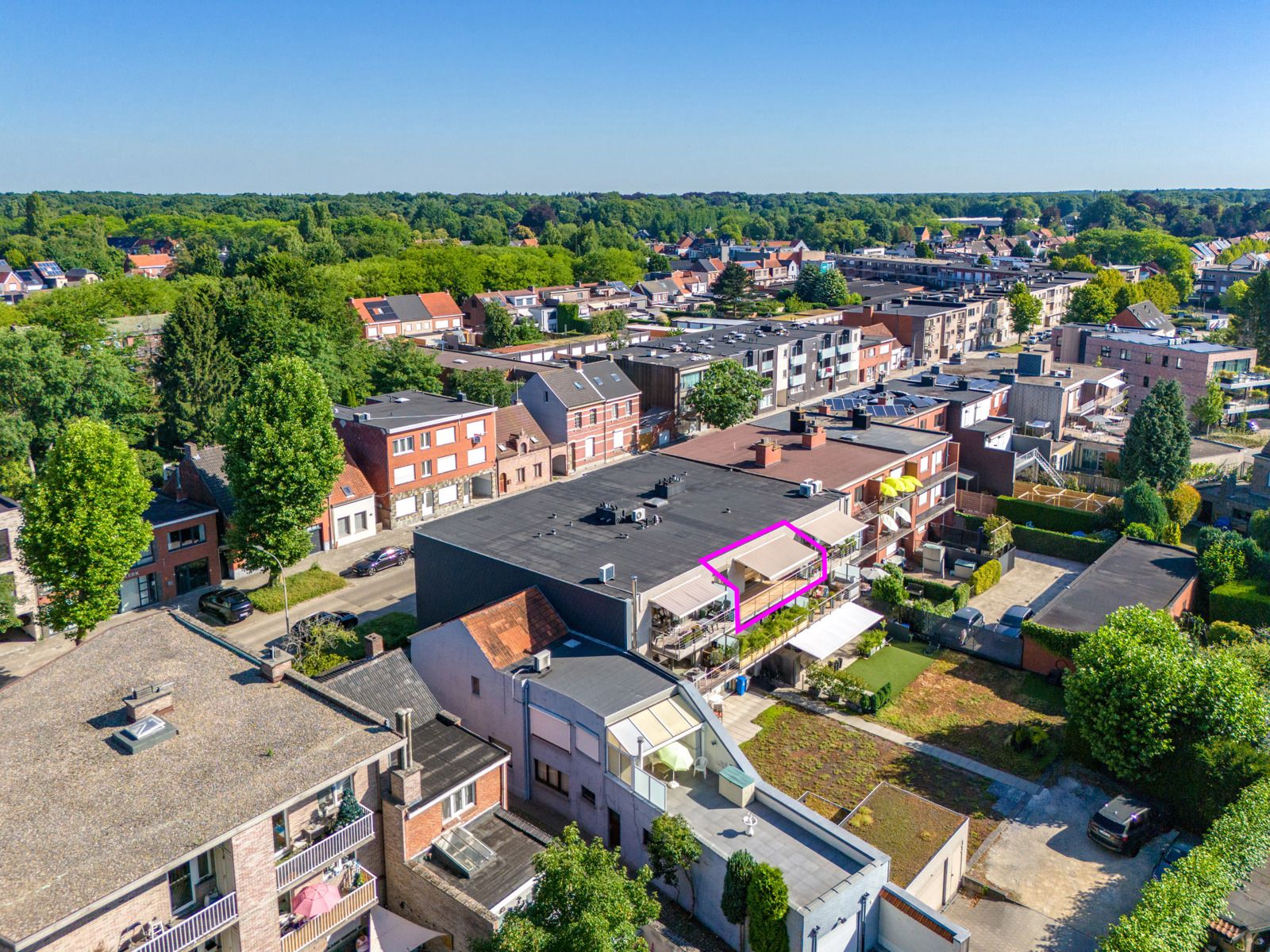 Instapklaar 1-slaapkamerappartement met zonnig terras en staanplaats – hartje Brasschaat! foto 15