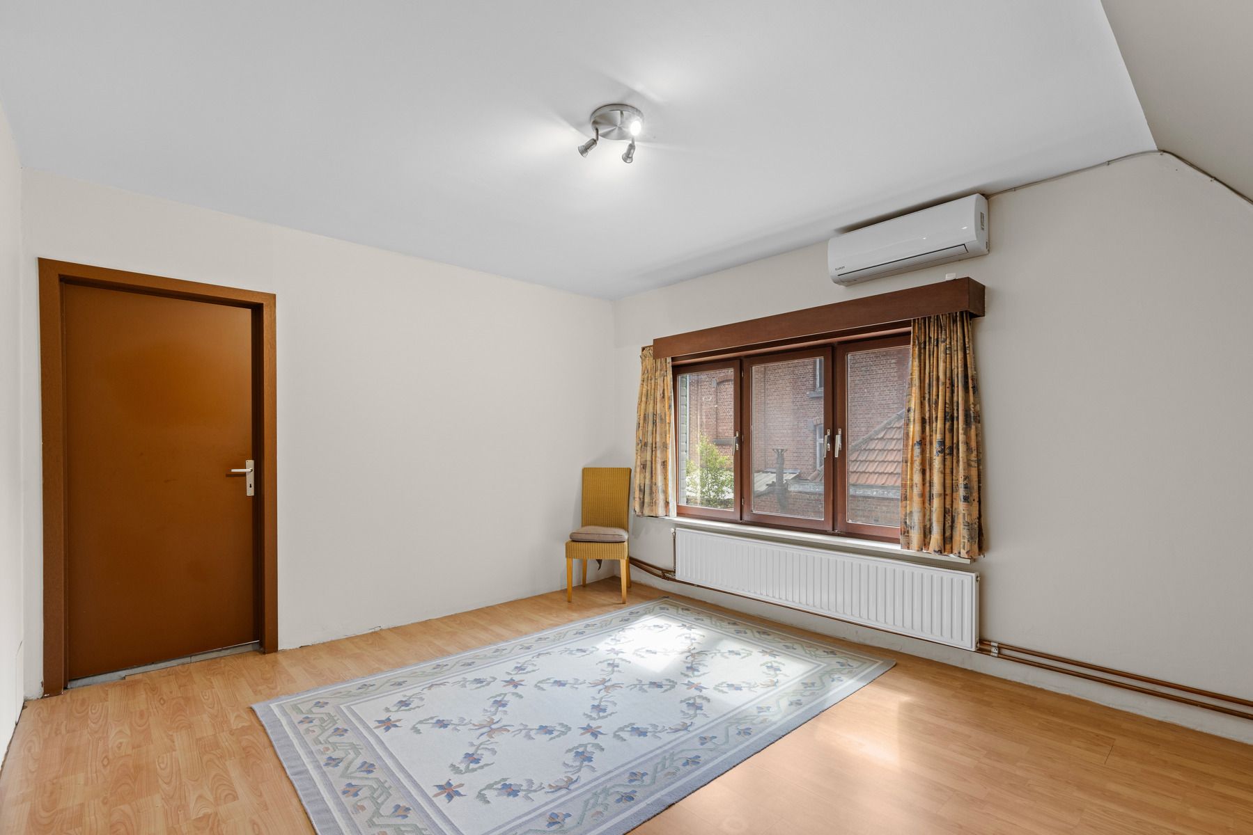 Wonen en werken: woning 4 slpks mét atelier in Nevele! foto 13