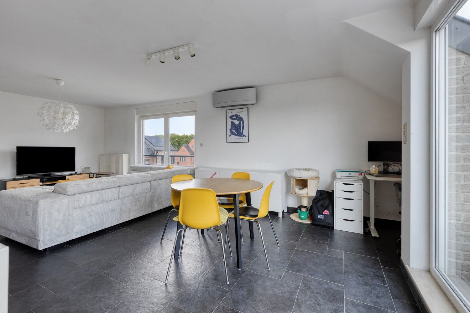 Gezellig duplex-appartement met 3 slaapkamers aan de Groenstraat in Kuringen, Hasselt. foto 7