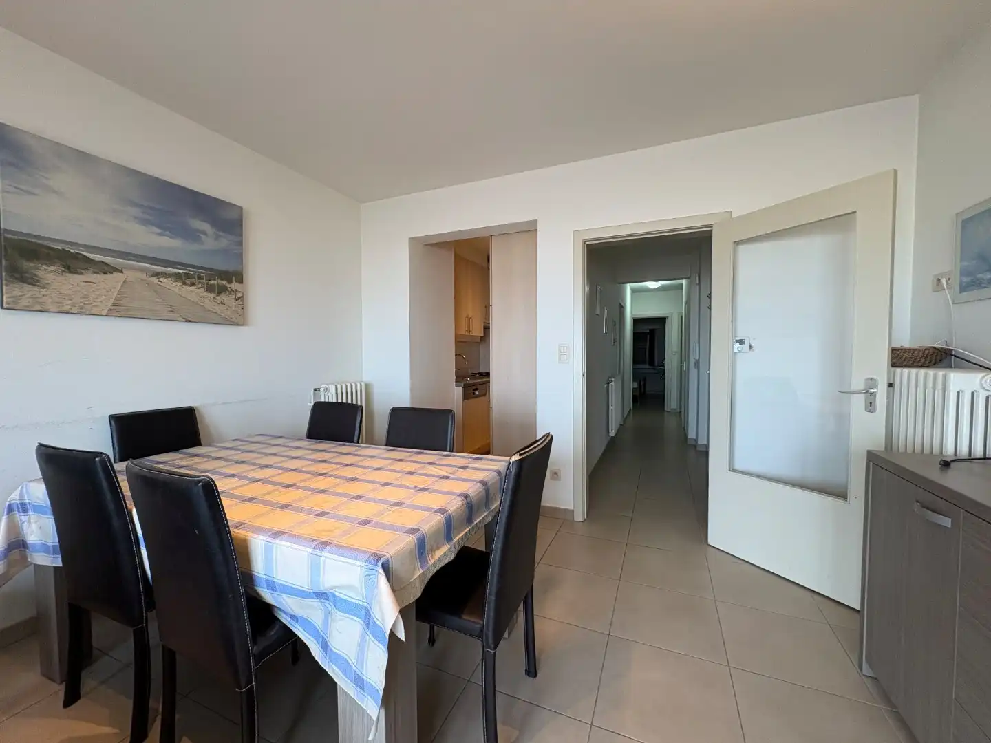 Gelijkvloers appartement te koop op de zeedijk van Koksijde foto 16