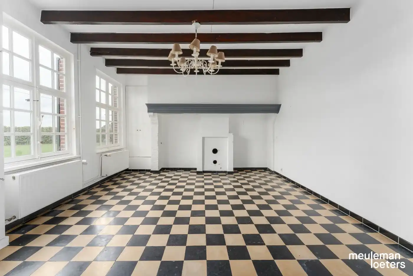 Karaktervolle hoeve met bijgebouw en meer dan 2 ha weiland te Waardamme foto 6