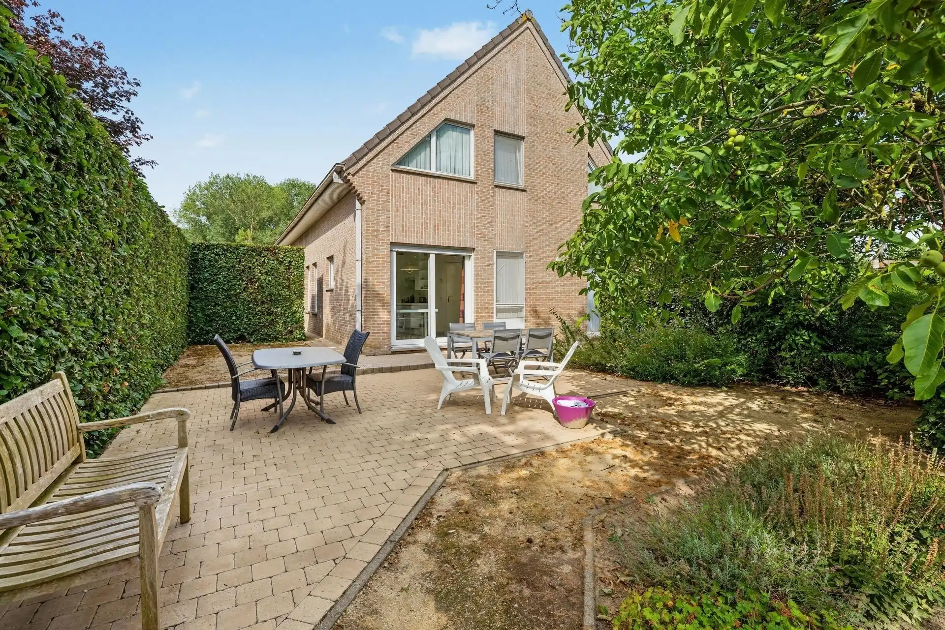 Uitstekend gelegen gezinswoning met 4 slaapkamers + bureau en ruime garage foto 26
