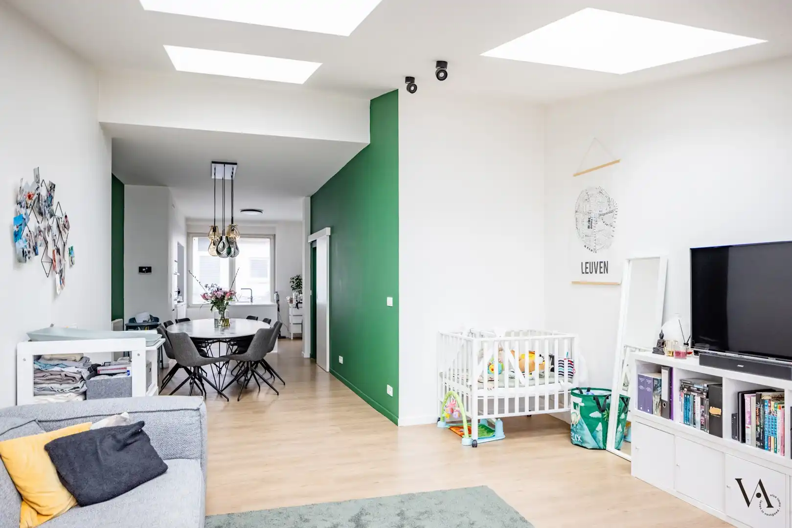 Volledig gerenoveerde woning met koer en dakterras in rustig straatje in Leuven foto 6