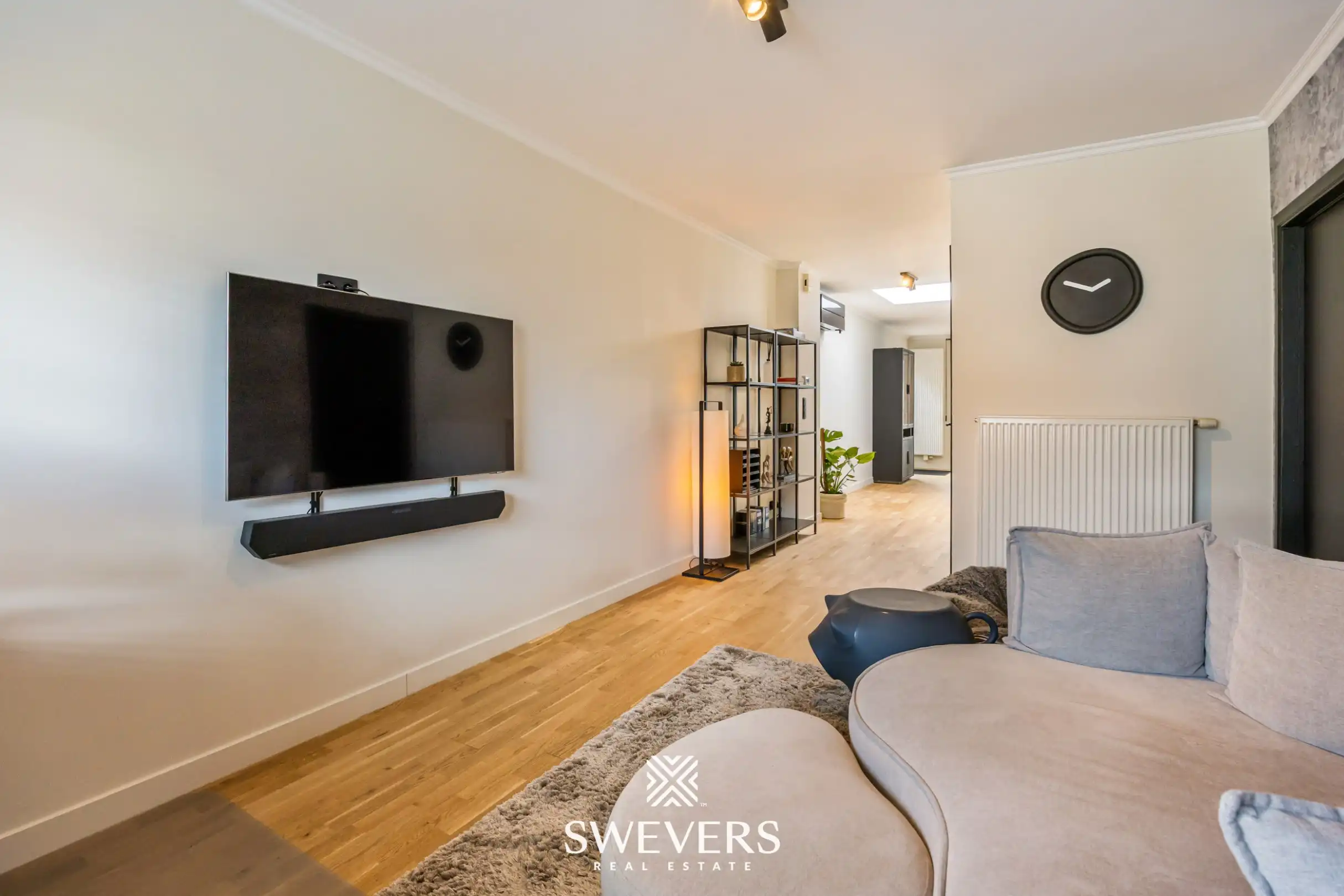 Gerenoveerde woning met gezellige tuin te Borgloon foto 2