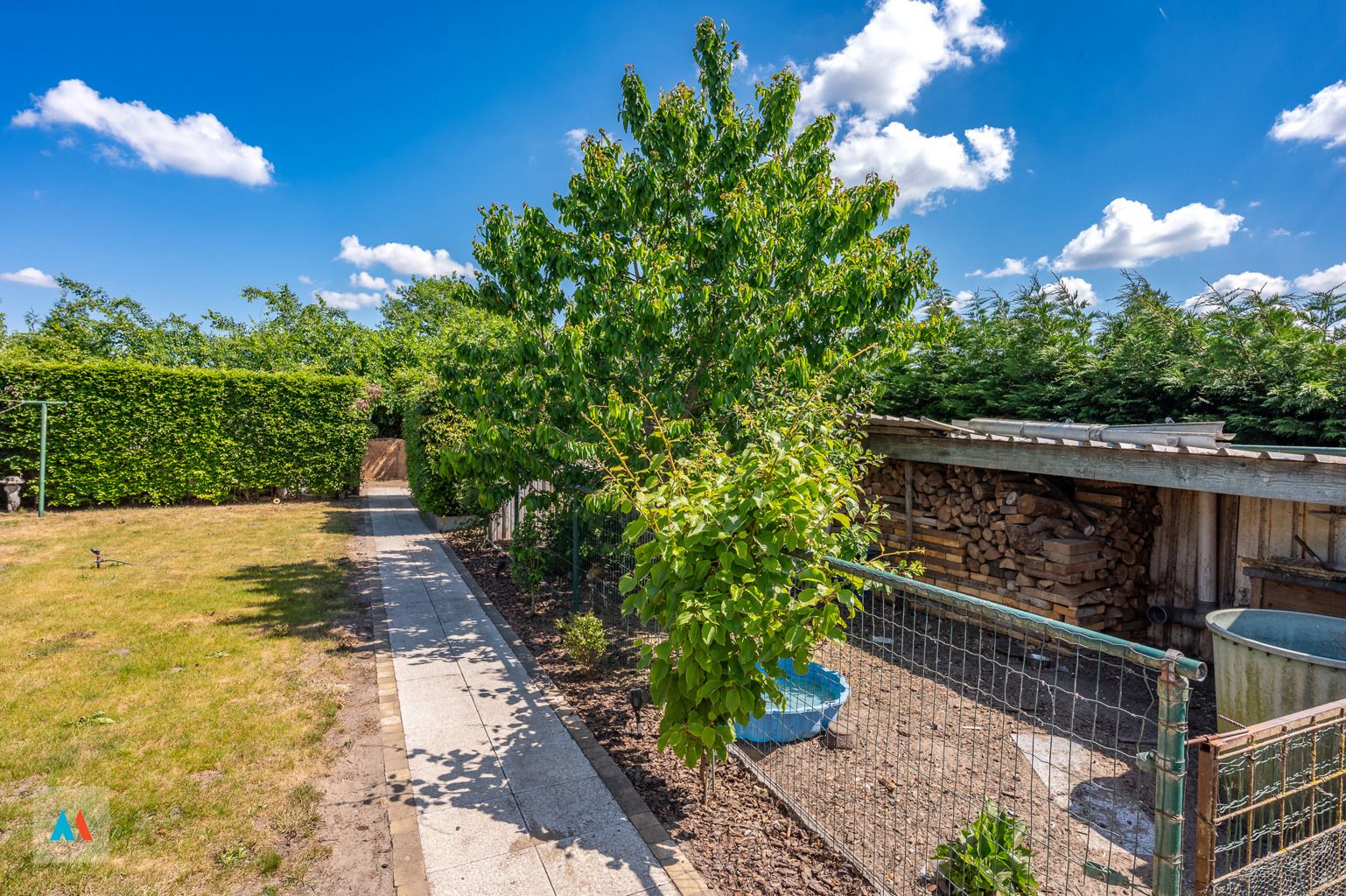 Ruime gezinswoning met grote tuin in Meer foto 31