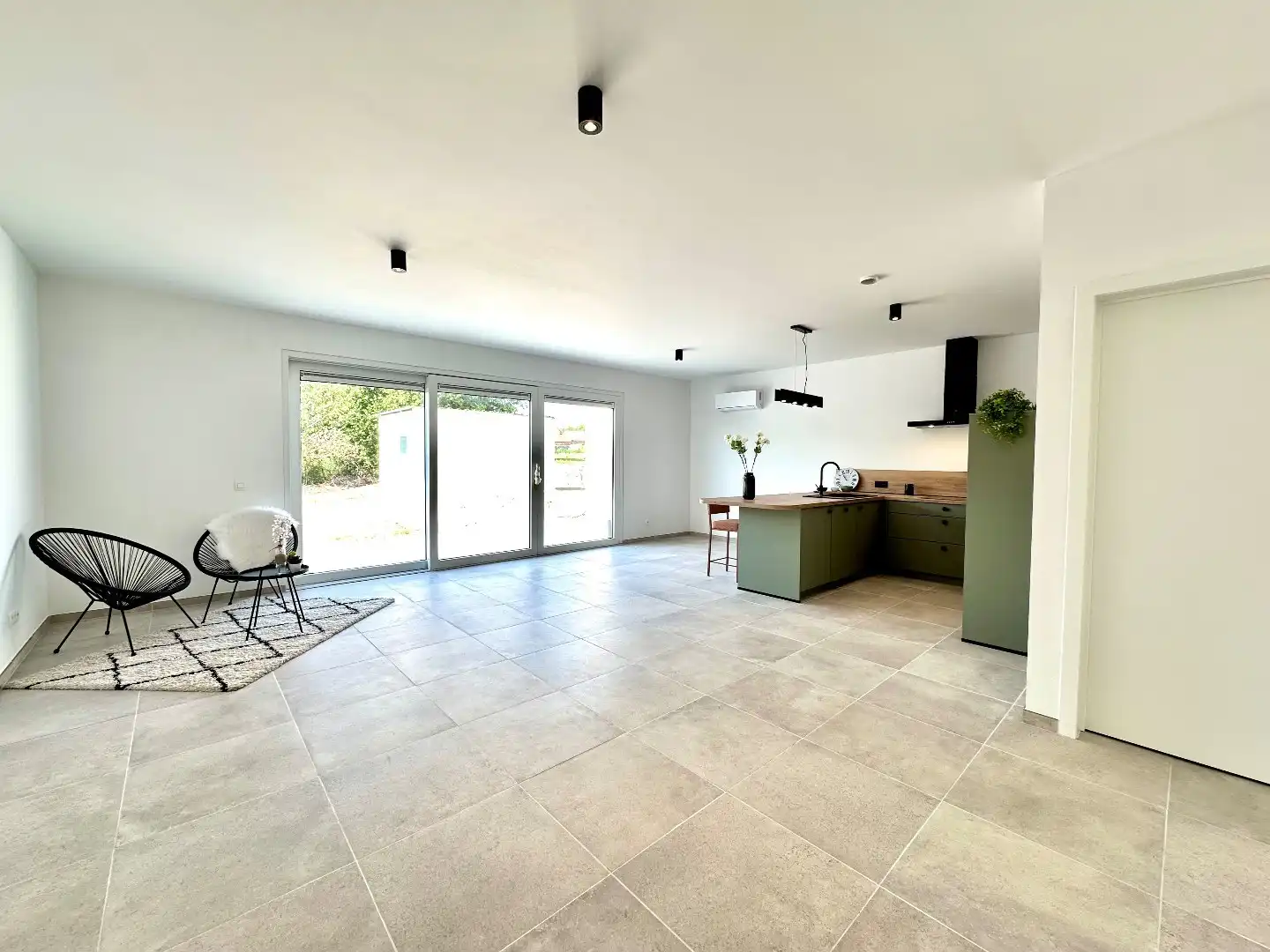 Nieuwbouwwoning te huur in Heers met drie slaapkamers  foto 4