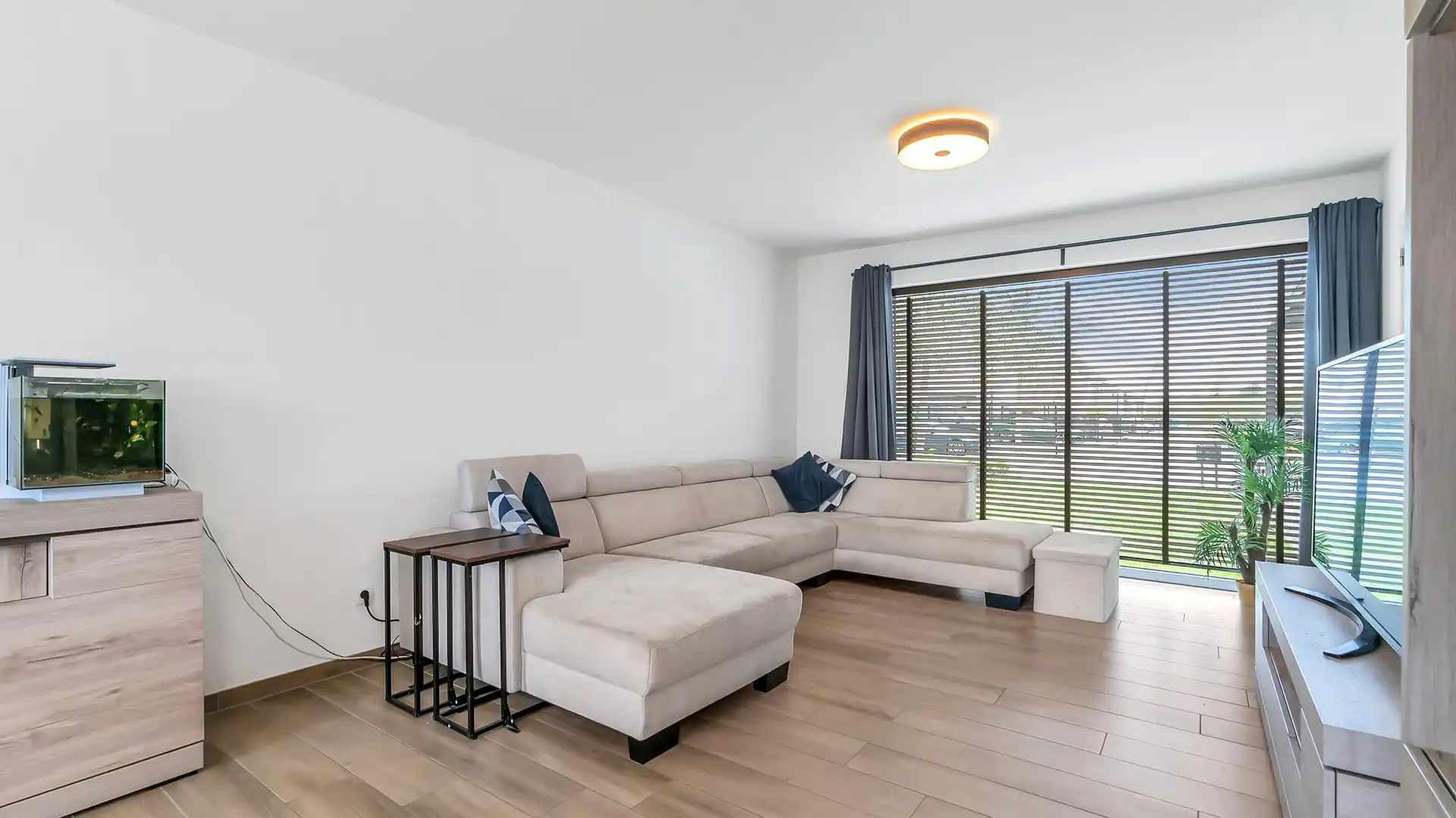 INSTAPKLARE ENERGIEZUINIGE GEZINSWONING MET 3 SLPKS EN ZONNEPANELEN TE KOOP IN MAASMECHELEN foto 8