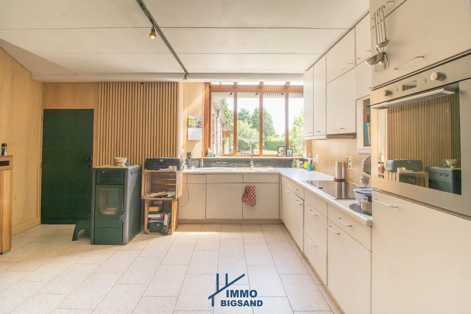 Woning op royaal perceel van 1.780 m² met vijver, poolhouse en tal van mogelijkheden foto 5