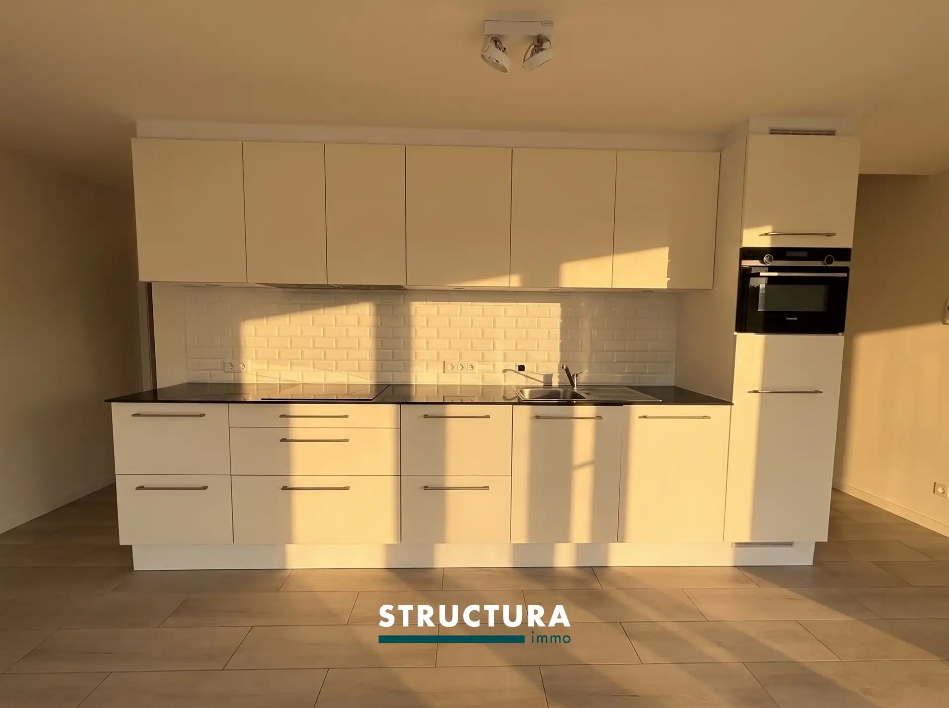 Nieuwbouwappartement met staanplaats en kelder foto 5