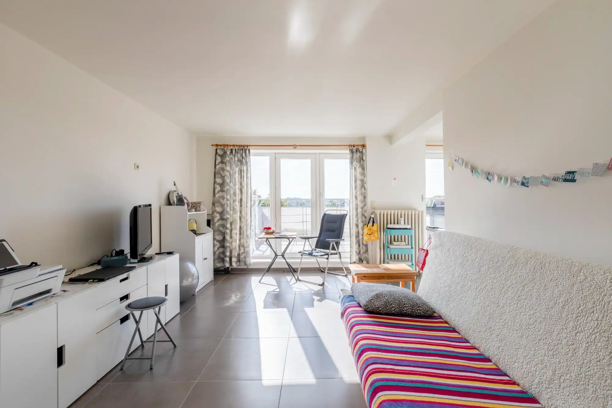 Fijn éénslaapkamer appartement met groot zonneterras. foto 2