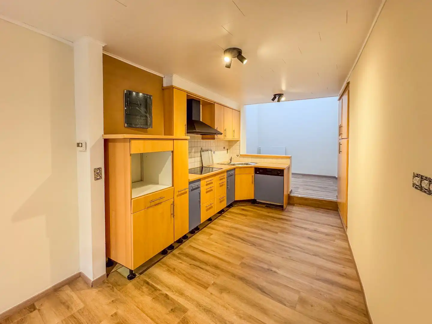 Verrassend ruime woning met 3 slaapkamers en polyvalente ruimte. foto 12