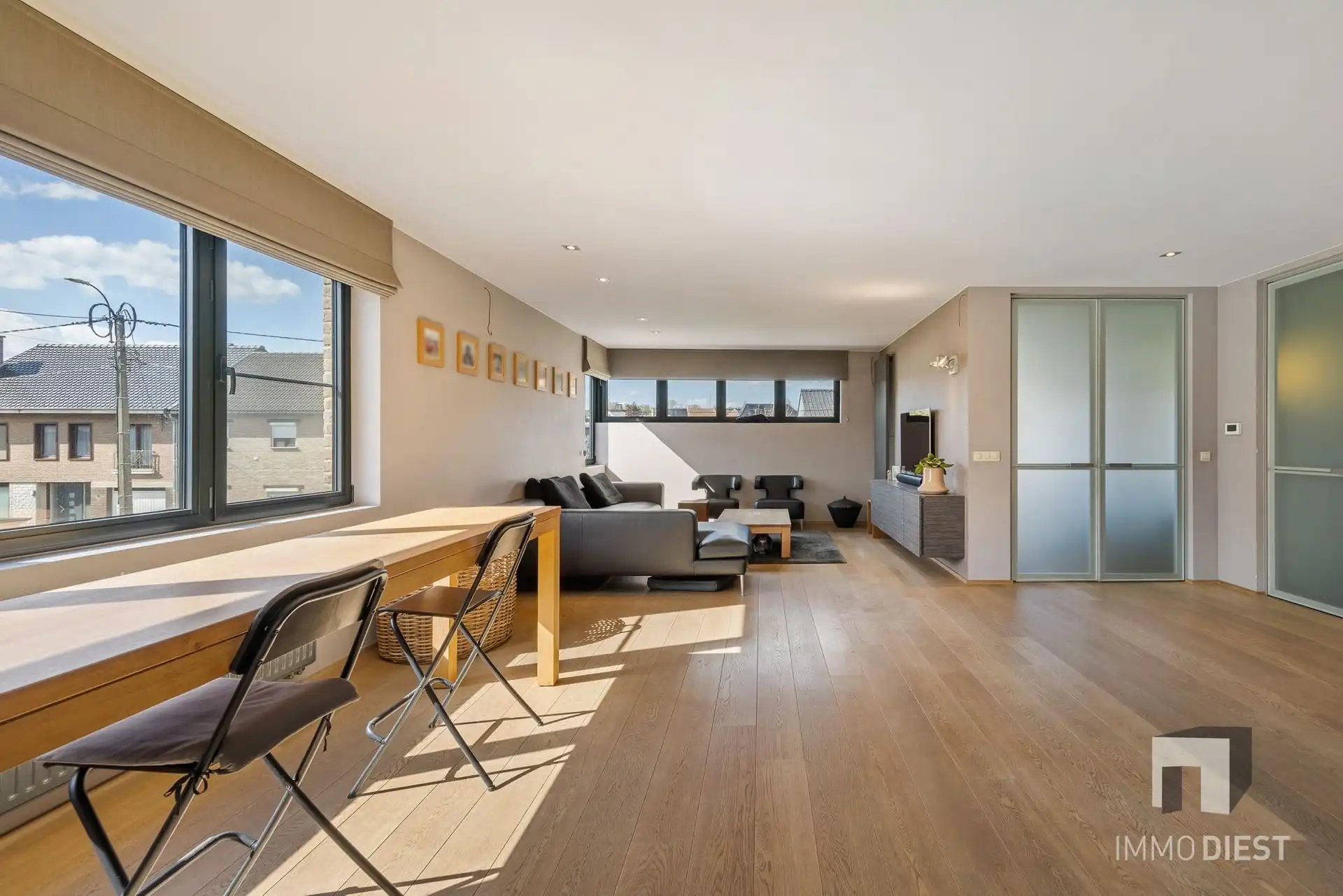 Bedrijfsgebouw én woning aan de stadsrand foto 14