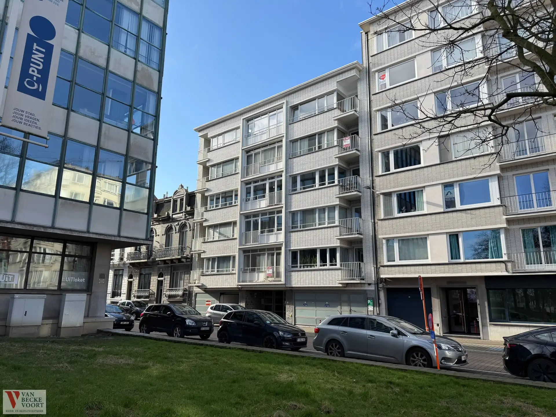 Appartement met slaaphoek nabij Jachthaven foto {{pictureIndex}}