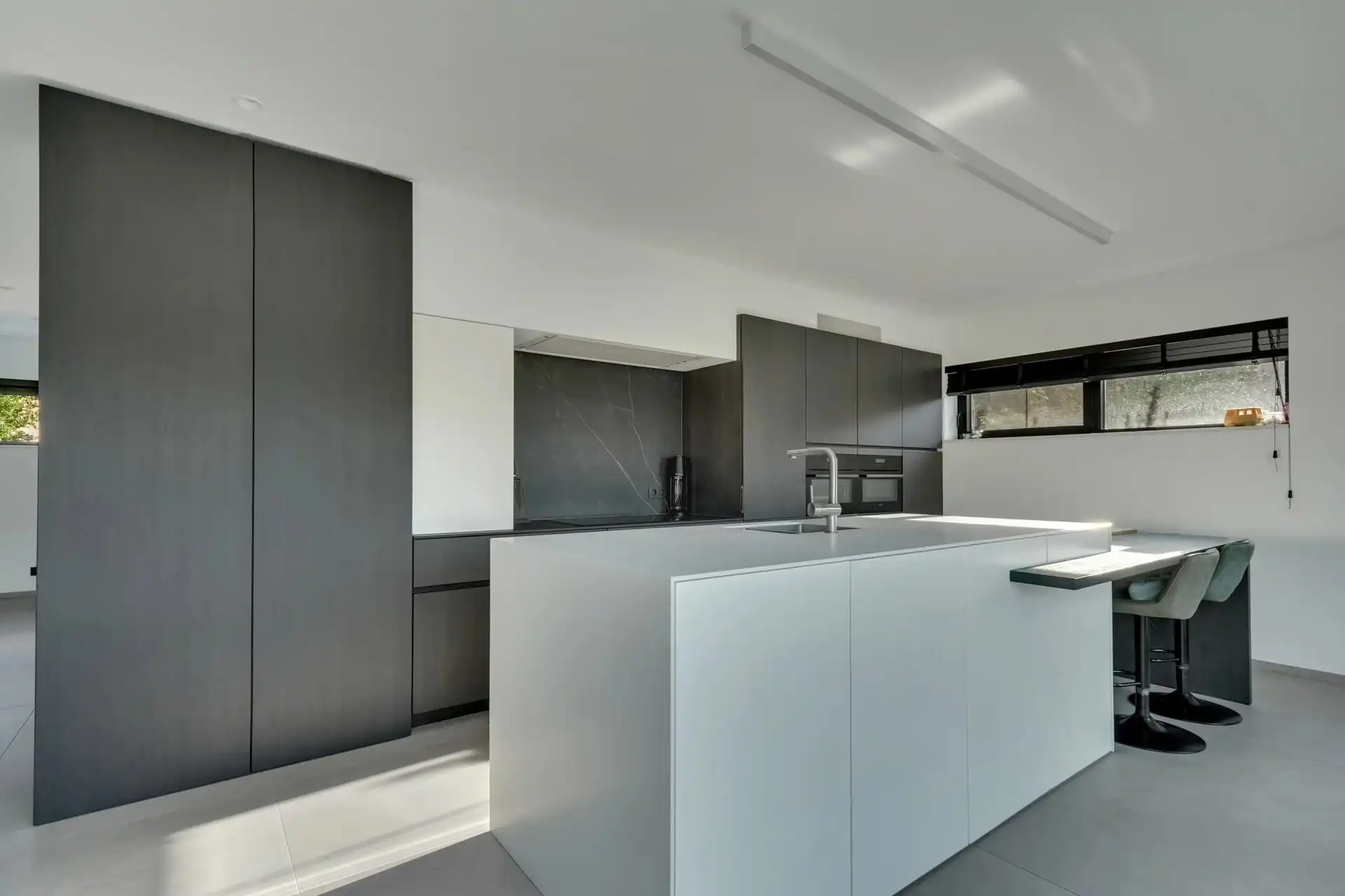 Moderne, energiezuinige gezinswoning met 4 slaapkamers foto 9