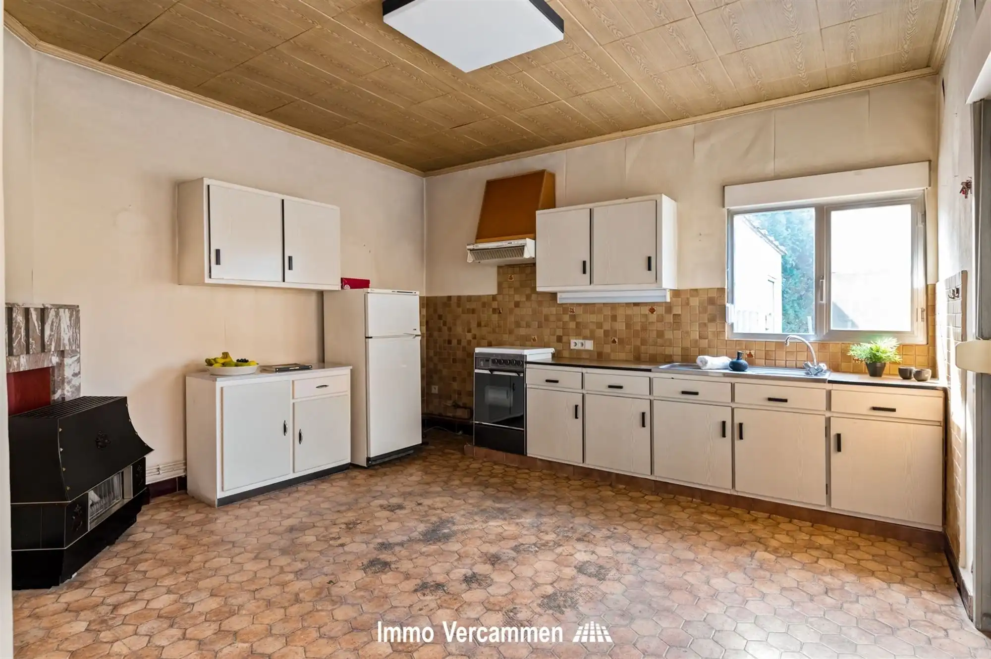 Te renoveren gezinswoning, uiterst gunstig gelegen te Sint-Katelijne-Waver foto 5