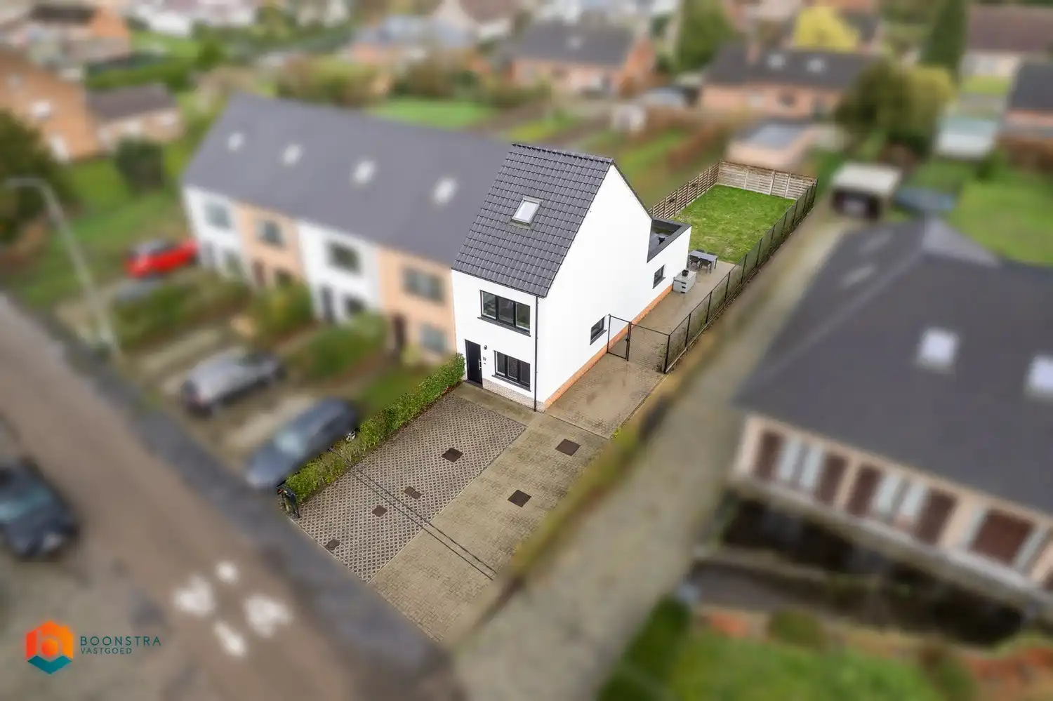 Volledig gerenoveerde woning (2020) met 2 slpkrs te Baal foto 18