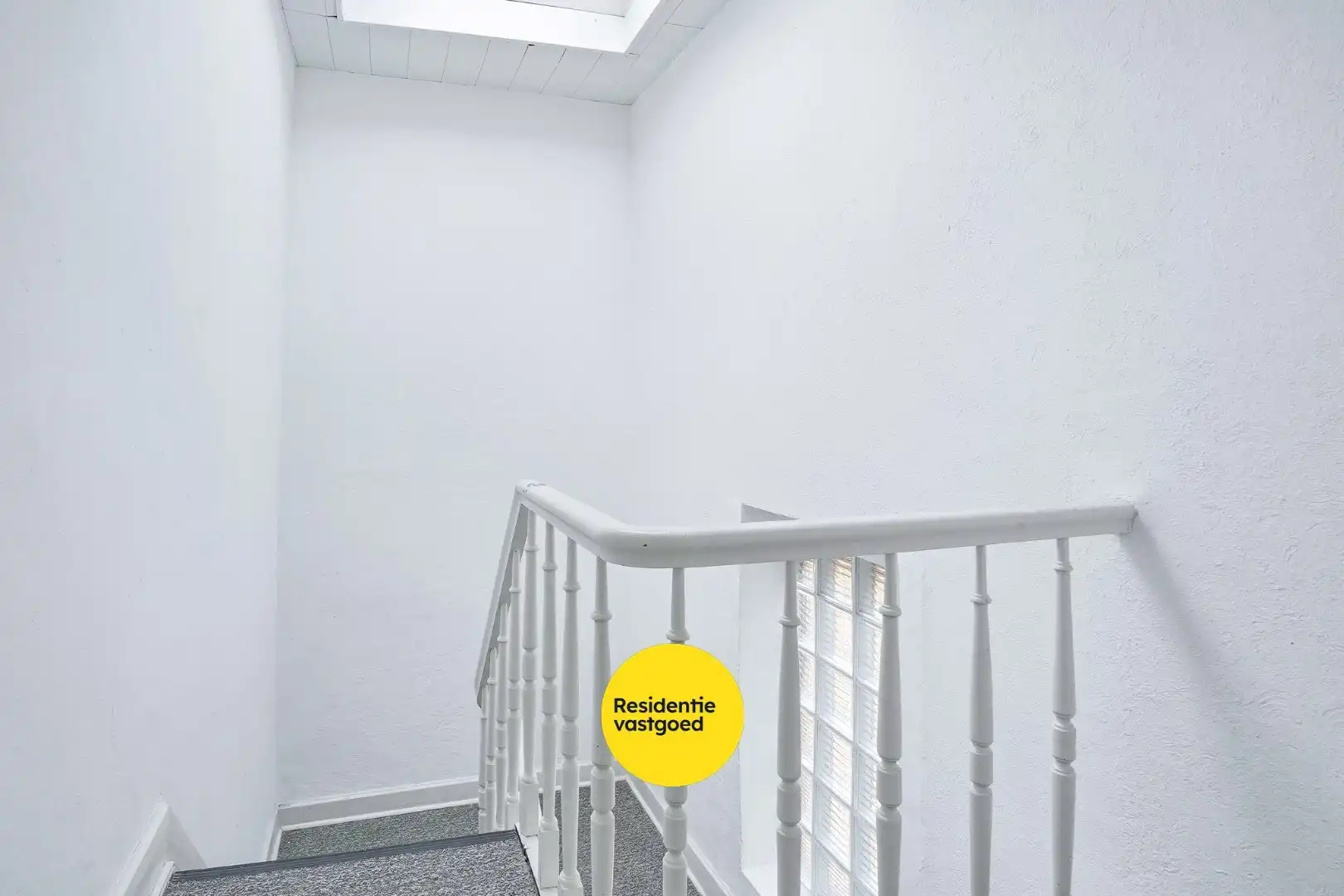 Goed gelegen gebouw op 117m² te De Panne bestaande uit een handelsruimte en woonst.  foto 18