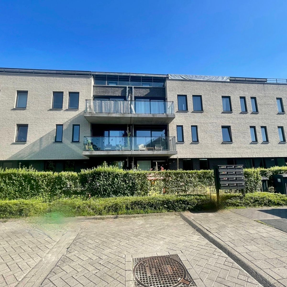 2-slaapkamerappartement gelijkvloers met tuintje foto 13