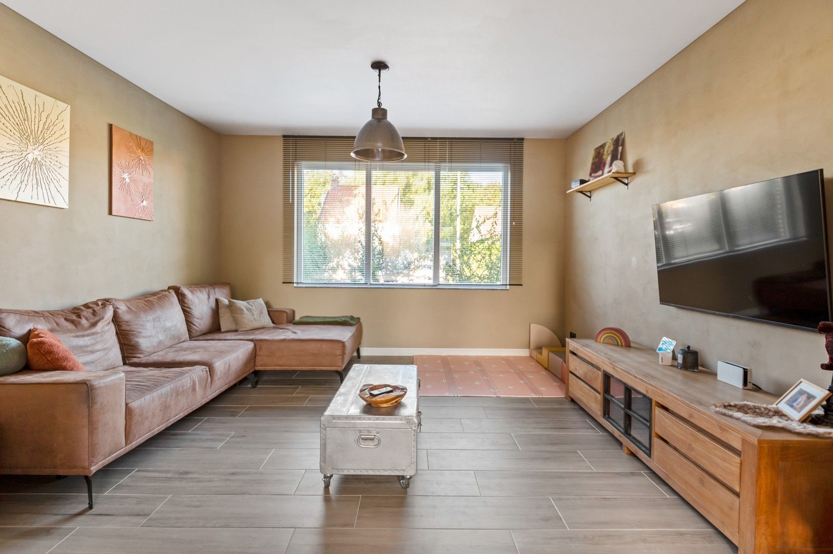 Recent totaal gerenoveerde instapklare woning (EPC A) met zonnige tuin en garage! foto 4